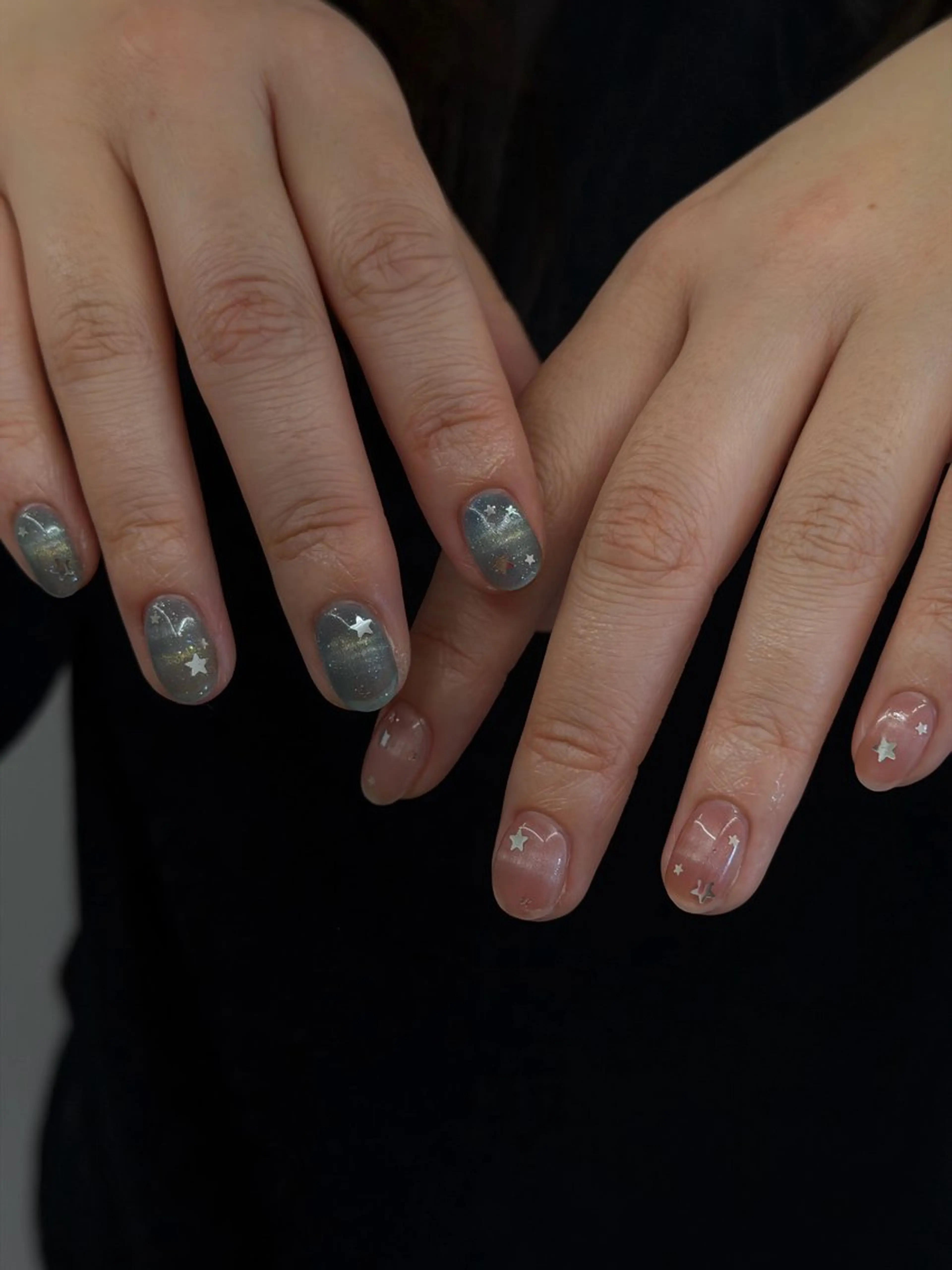 ネイル ブルー ジェルネイル キラキラネイル マグネットネイル ニュアンスネイル ハンドネイル ハンドケア Bana_ Nailのネイルデザイン