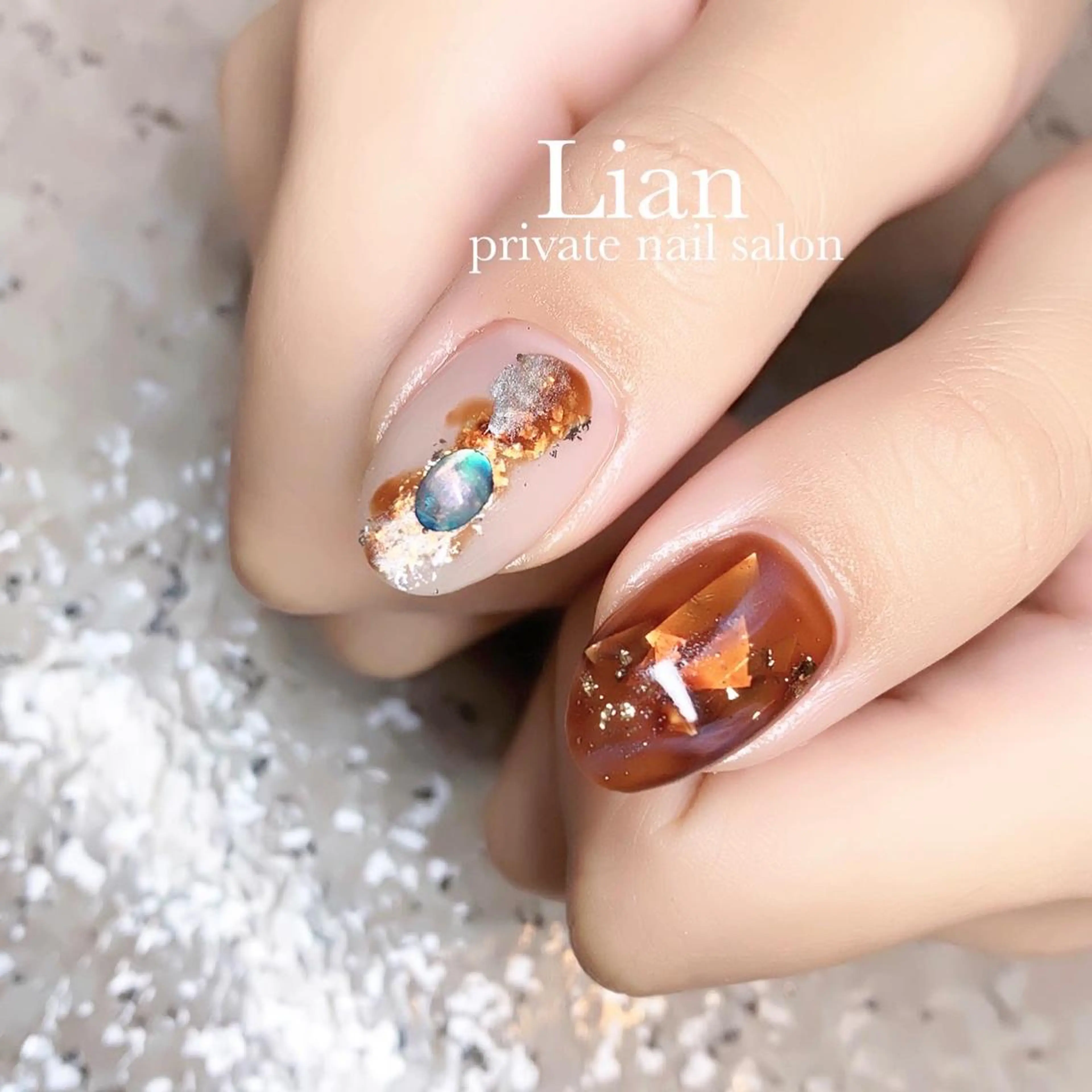 ネイル ブラウン ミラーネイル ニュアンスネイル nailsalon Lenoaのネイルデザイン
