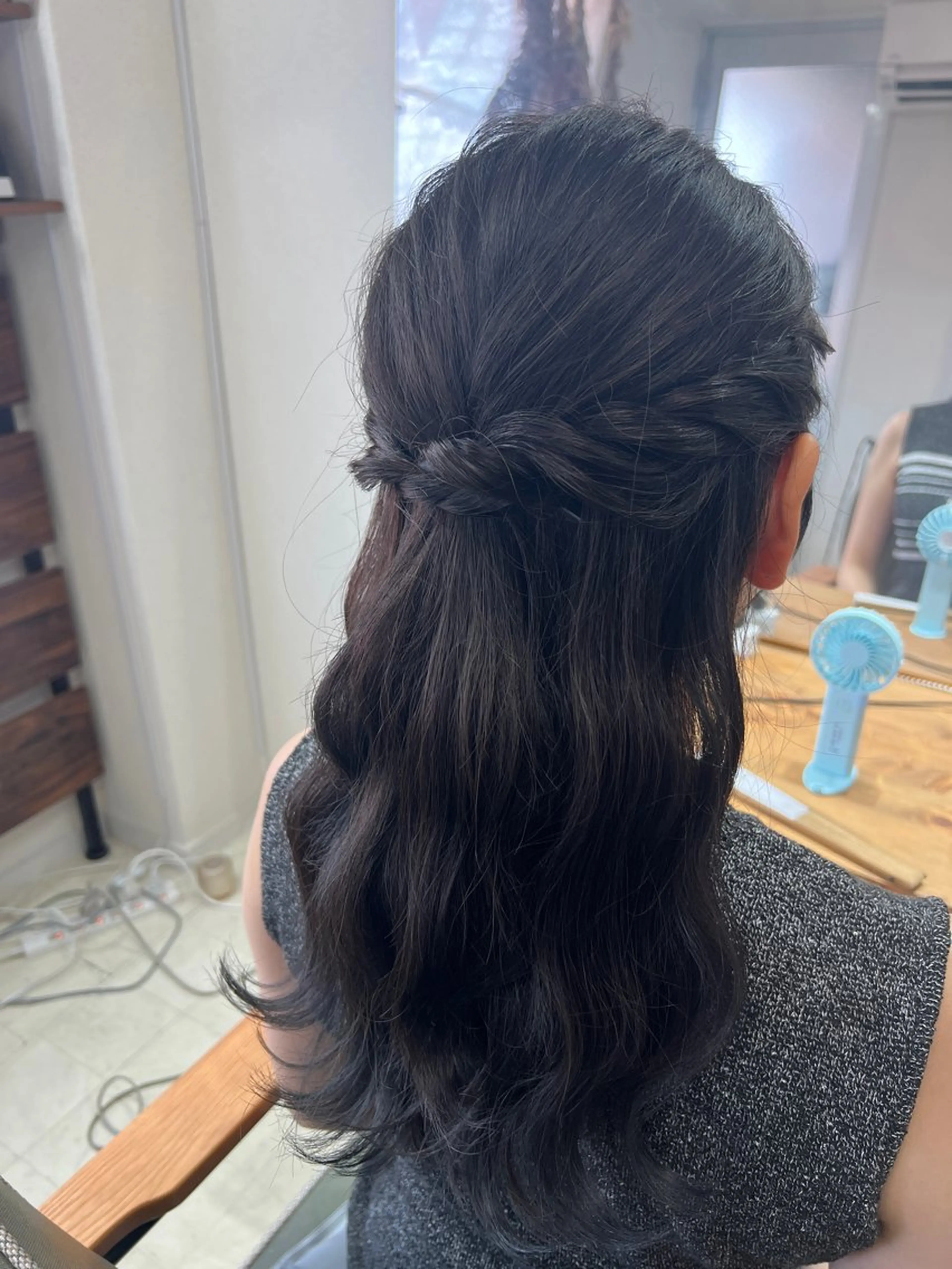 ロング ヘアアレンジ ハーフアップ 山室 敬義のヘアスタイル