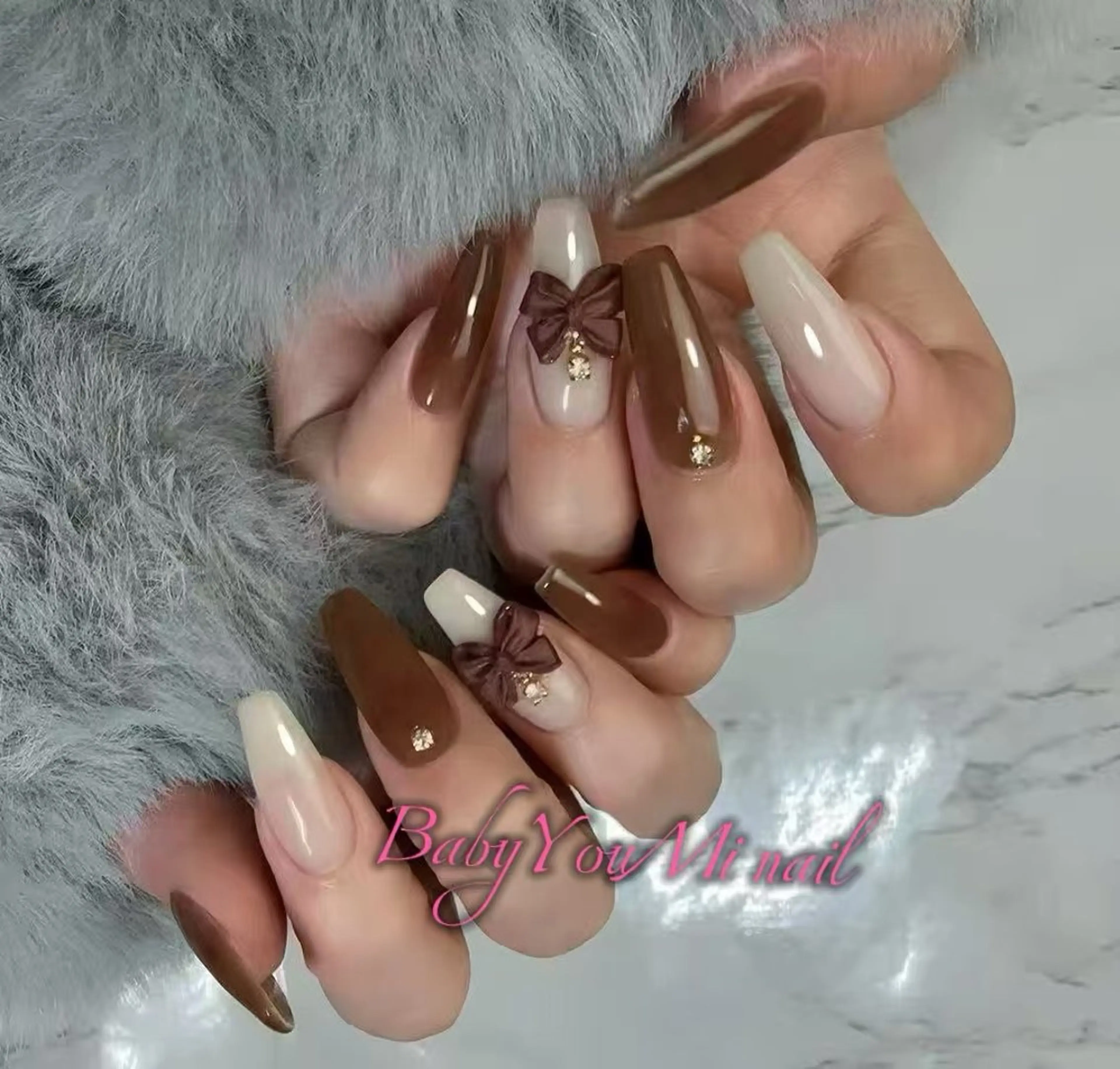 ネイル オーロラネイル 成人式 フットネイル フレンチネイル ジェルネイル ハンドネイル 相沢 さやかのネイルデザイン