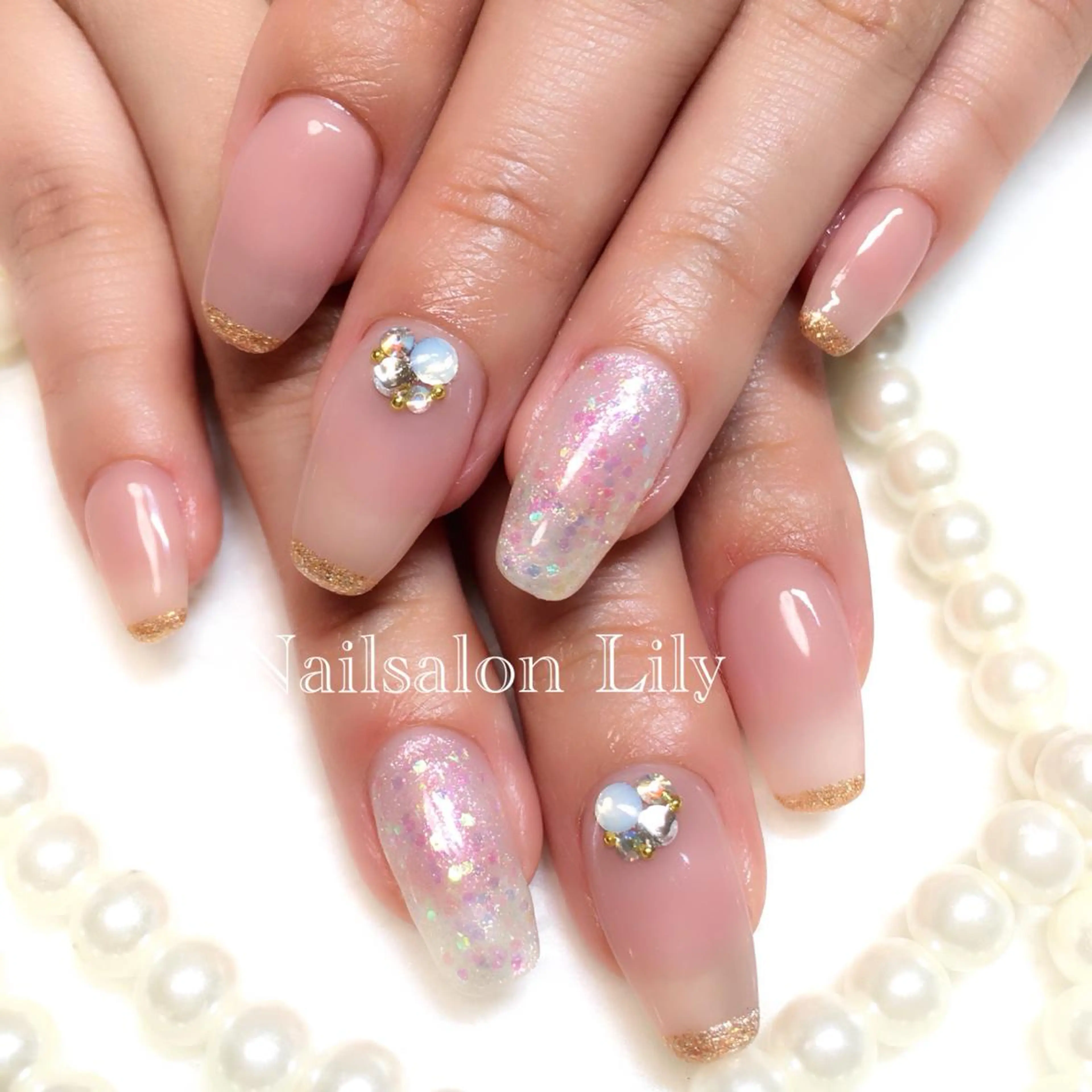 ネイル シンプルネイル Lily*nail 🌻Mii🌻のネイルデザイン