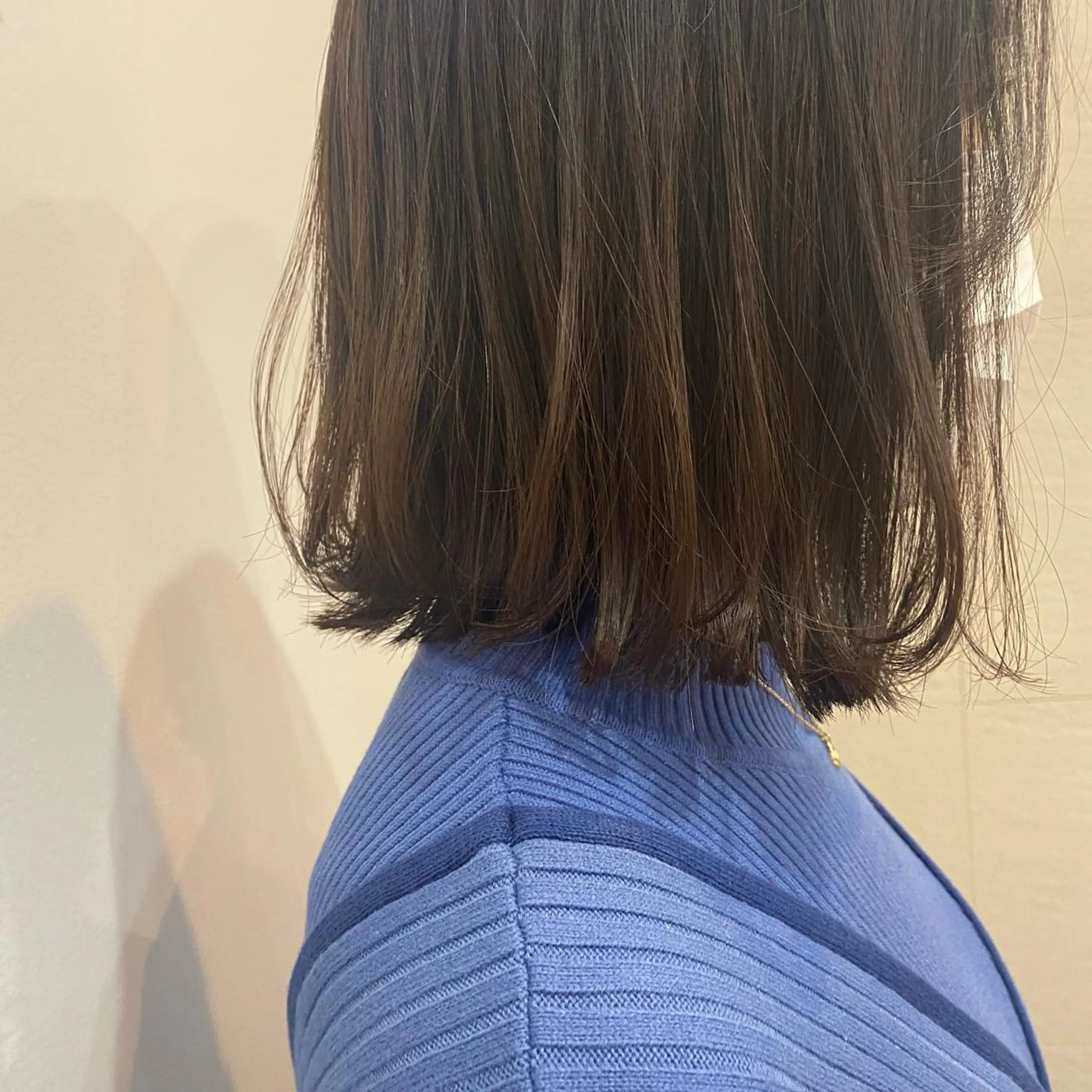 ショート カラー ボブ あやめ【顔まわり/レ イヤー/柔らかカラ】のヘアスタイル