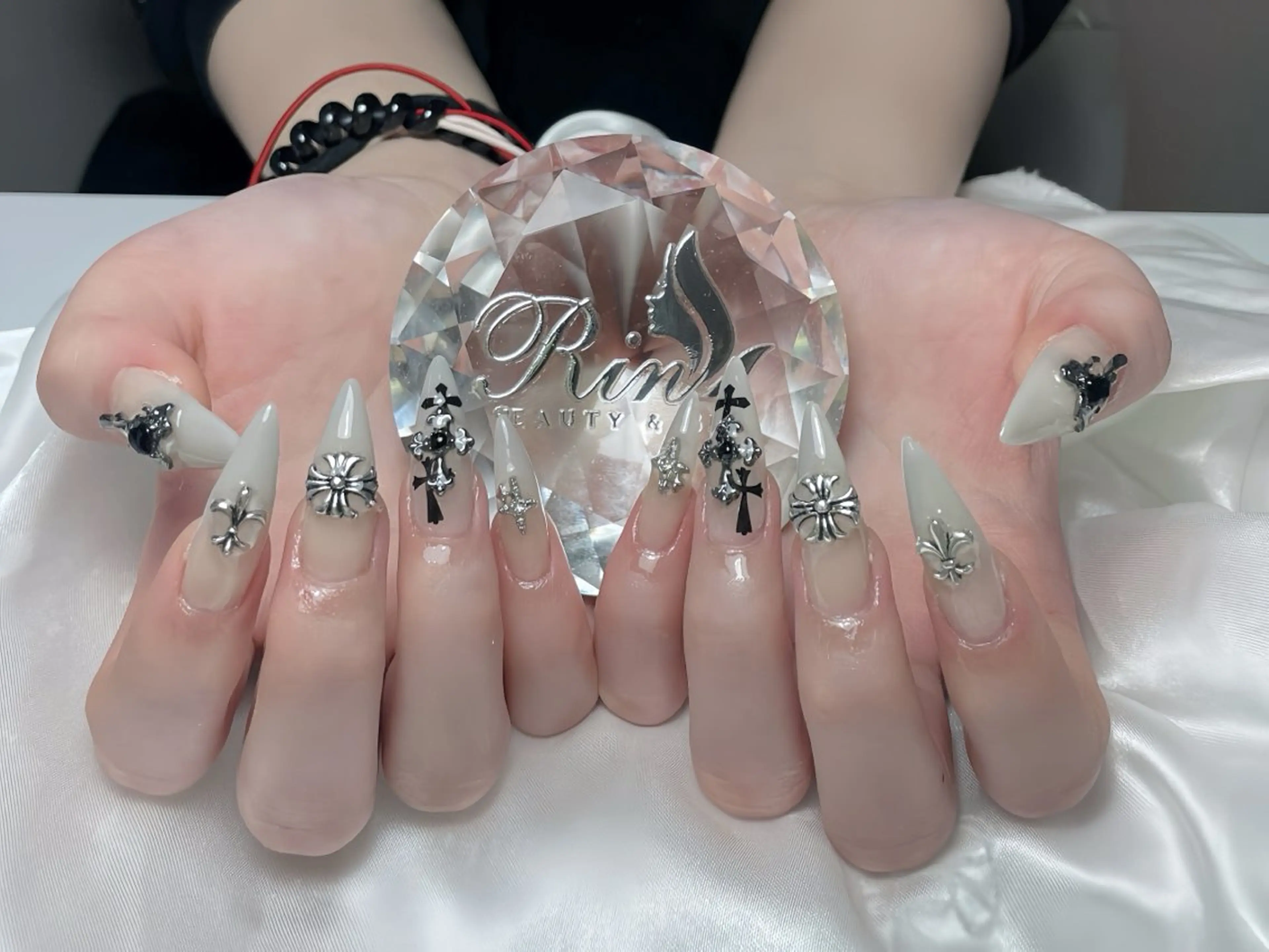 ネイル チークネイル フラッシュネイル フラワーネイル フットネイル ジェルネイル ハンドネイル Rin Nail Shinokuboのネイルデザイン