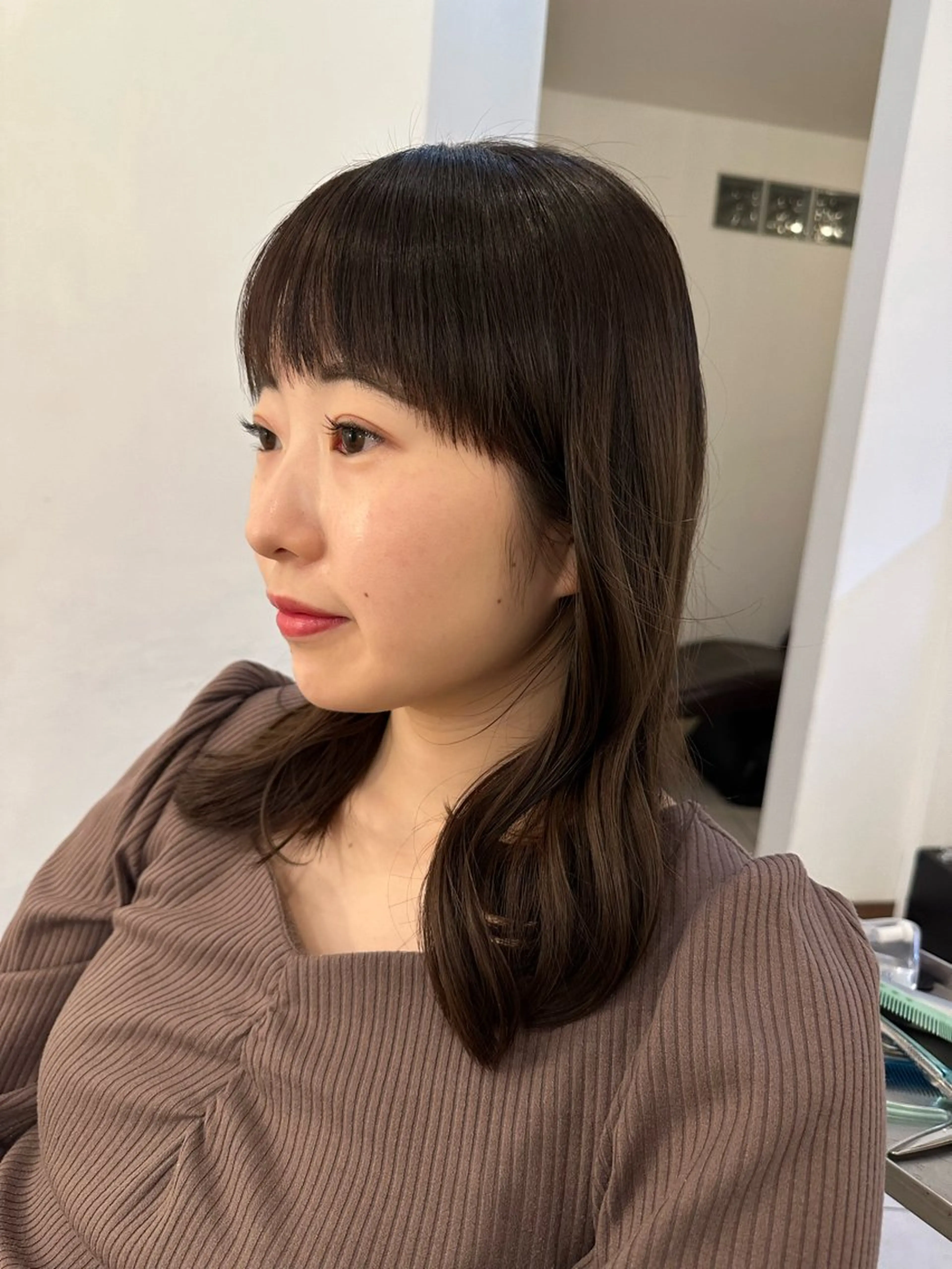 セミロング ヘアアレンジ くびれヘア fiorista岡田 まゆこのヘアスタイル