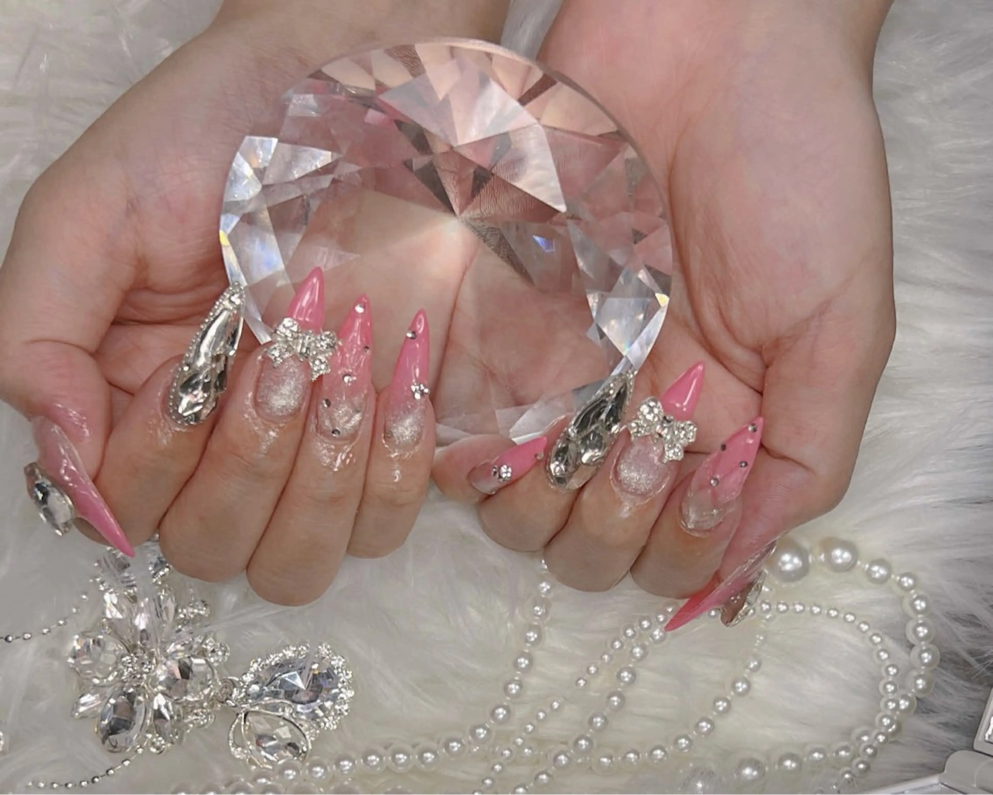 ネイル アートネイル オーロラネイル チークネイル 長さ出し フットネイル Miya _nailのネイルデザイン