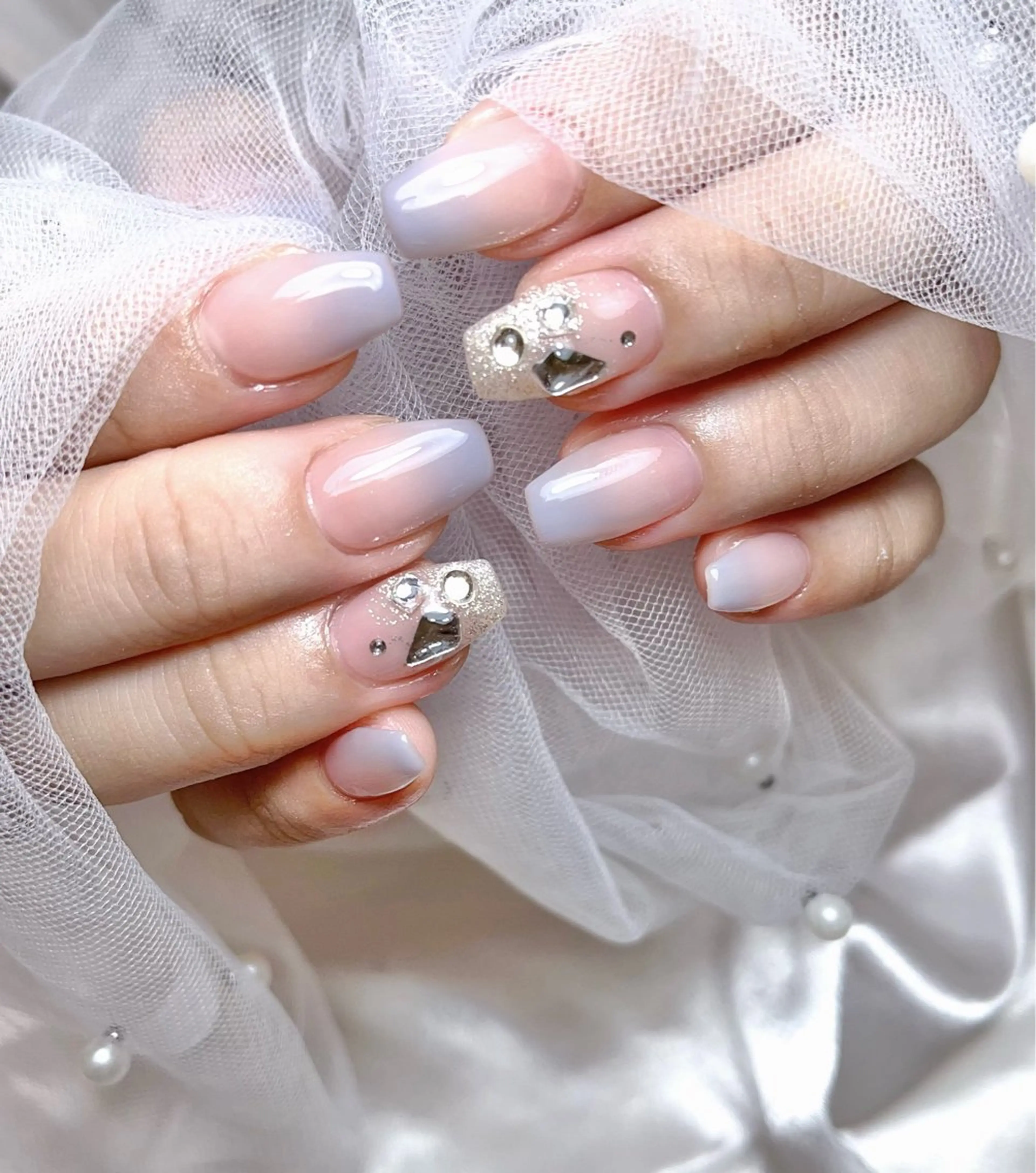 ネイル アートネイル グラデーション ハンドネイル nails' it...のネイルデザイン