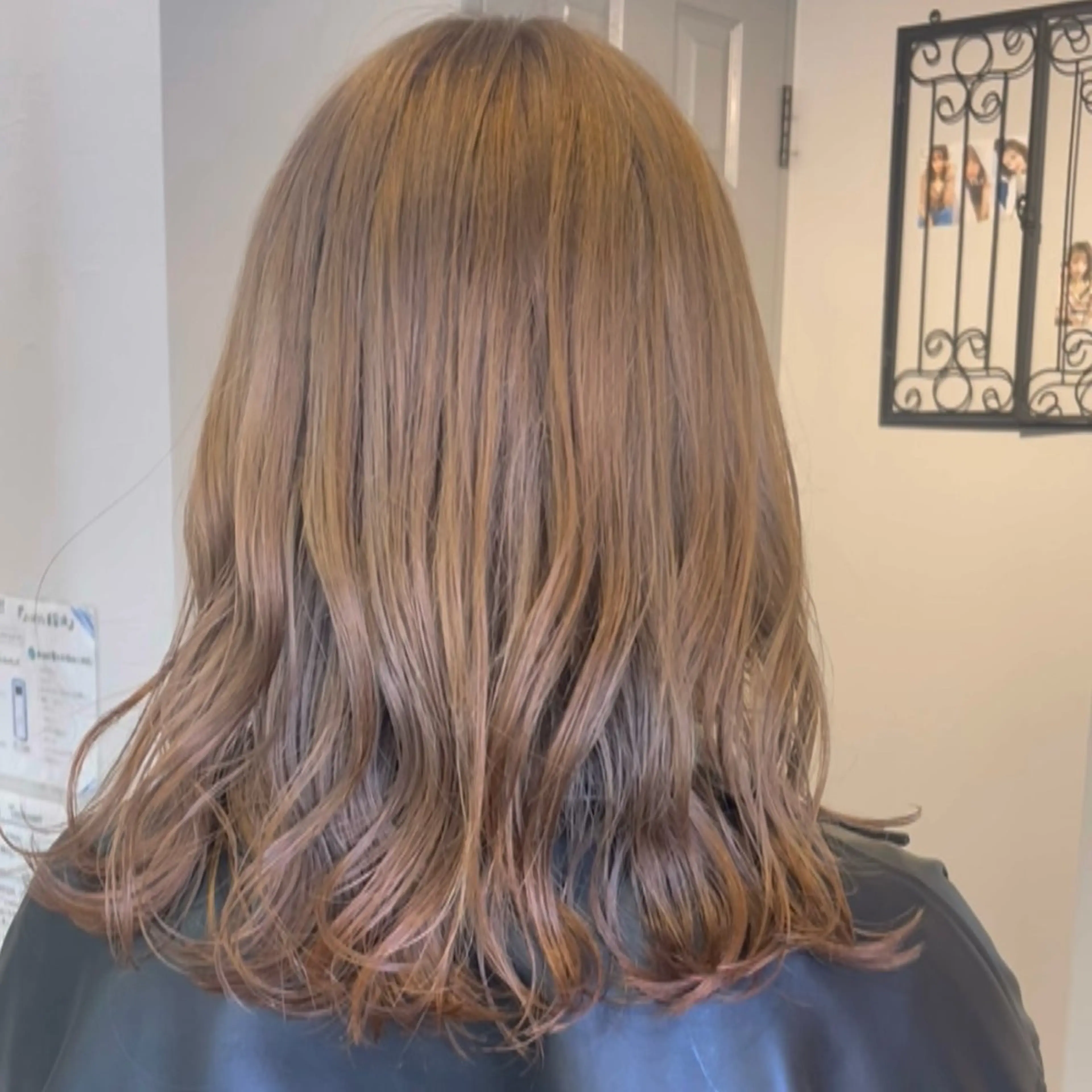 ミディアム 坪森 野々香のヘアスタイル