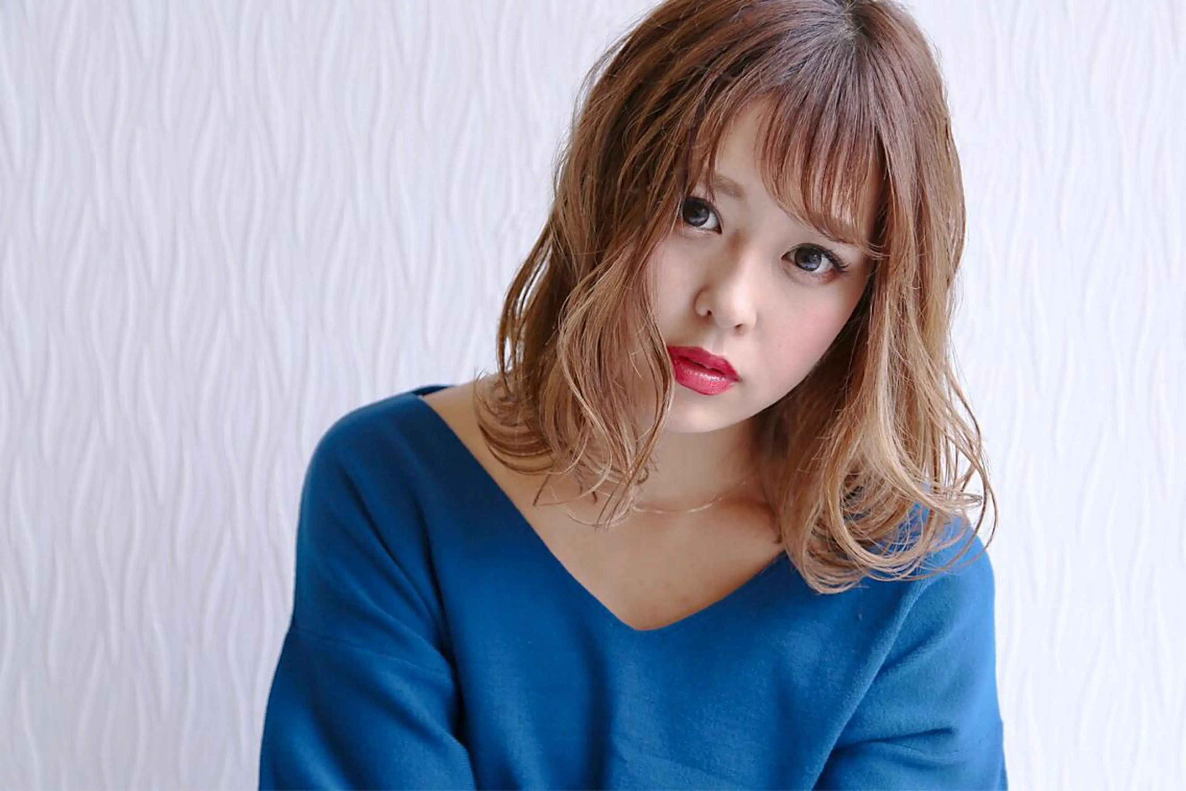 ミディアム YOKOI SHINJIのヘアスタイル