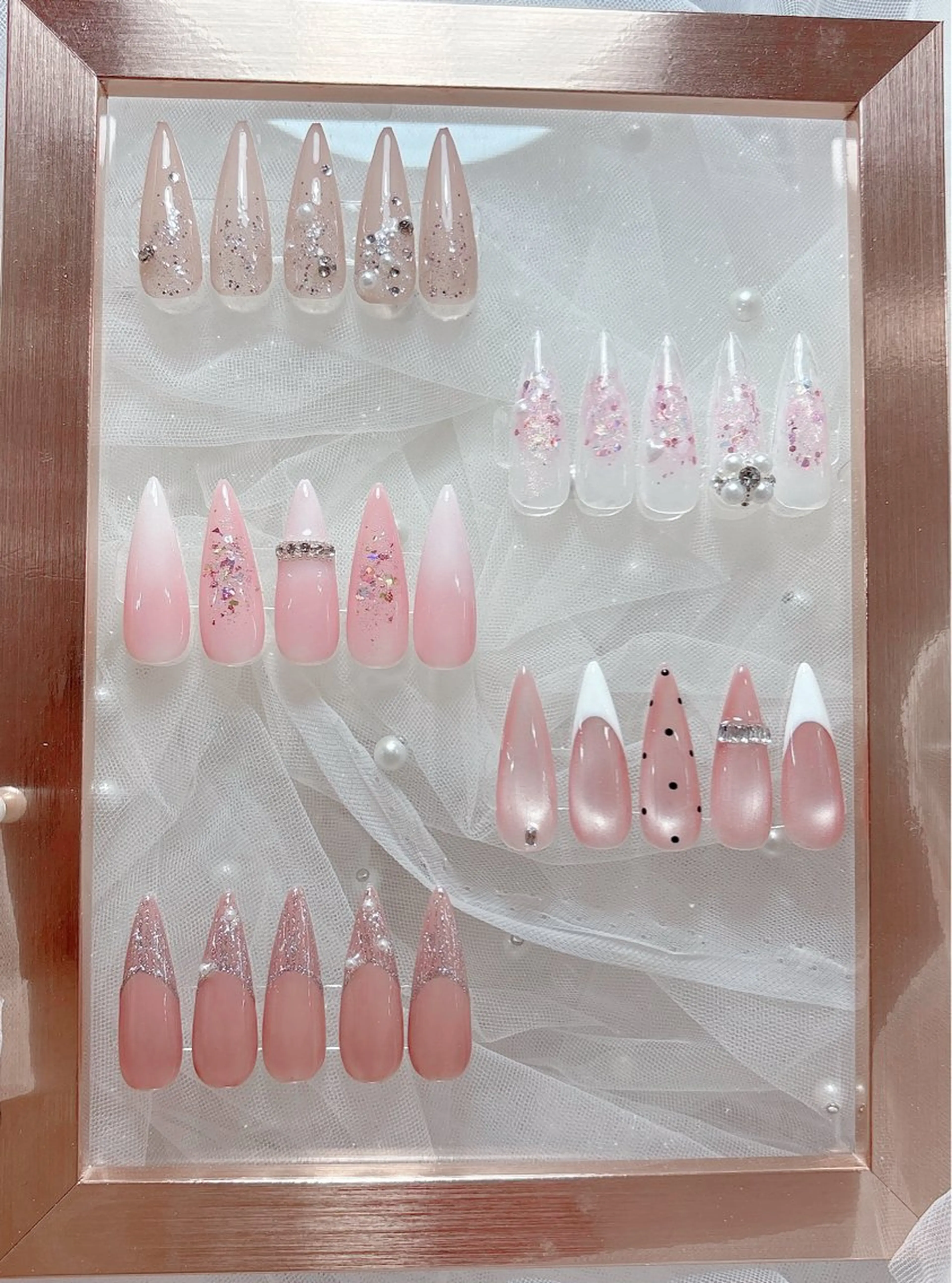 ✨ チップ長さ出し✨定額デザイン、色変更🉑✨ソフトジェルオフ込みの写真