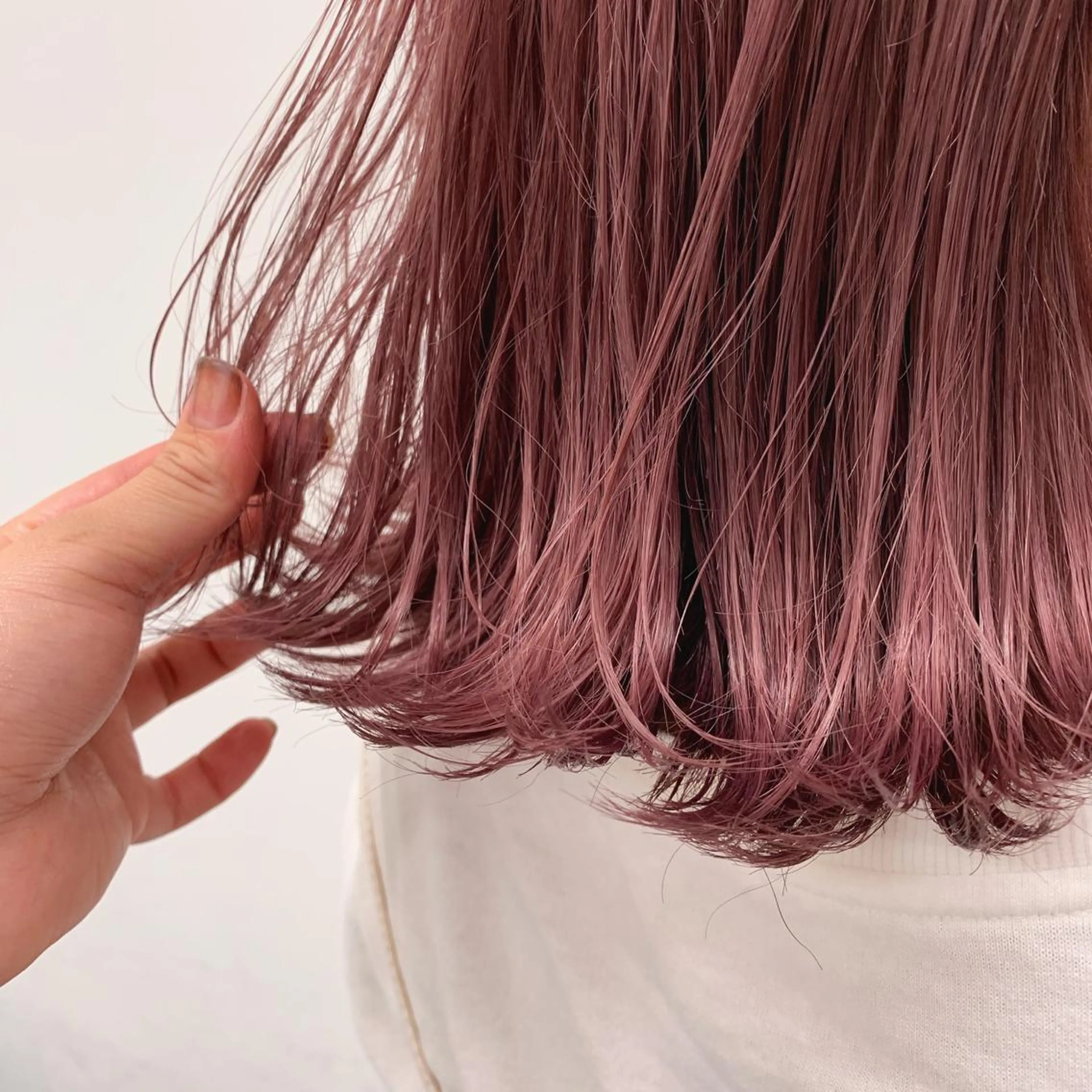 ショート カラー ヘアアレンジ ピンクカラー 美髪矯正/透明感カラ ー🫧YUUKI🫧のヘアスタイル