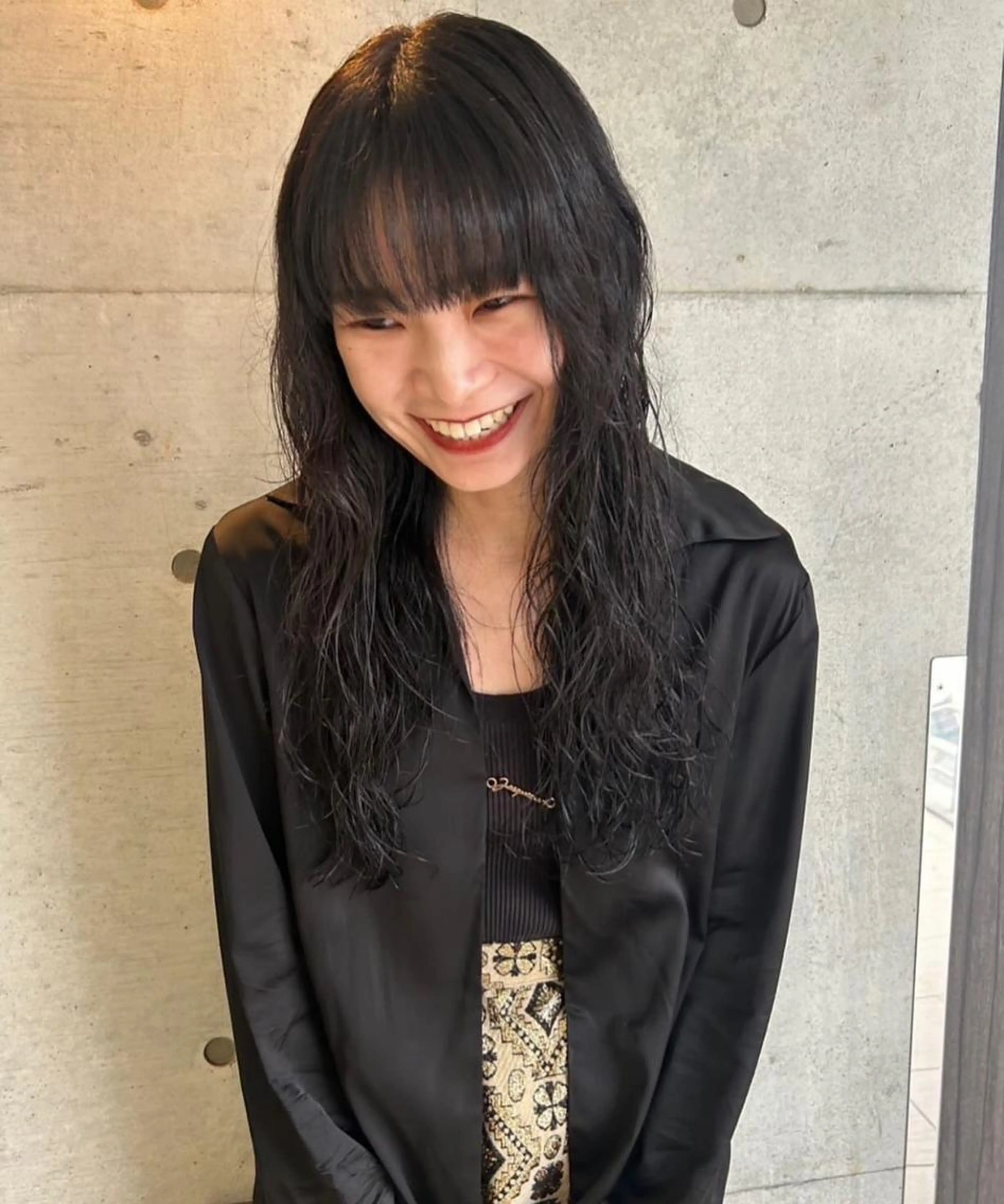 🟤就活生や一時的な気分転換に🟤黒染めを使わないダークカラー + クイックトリートメントの写真