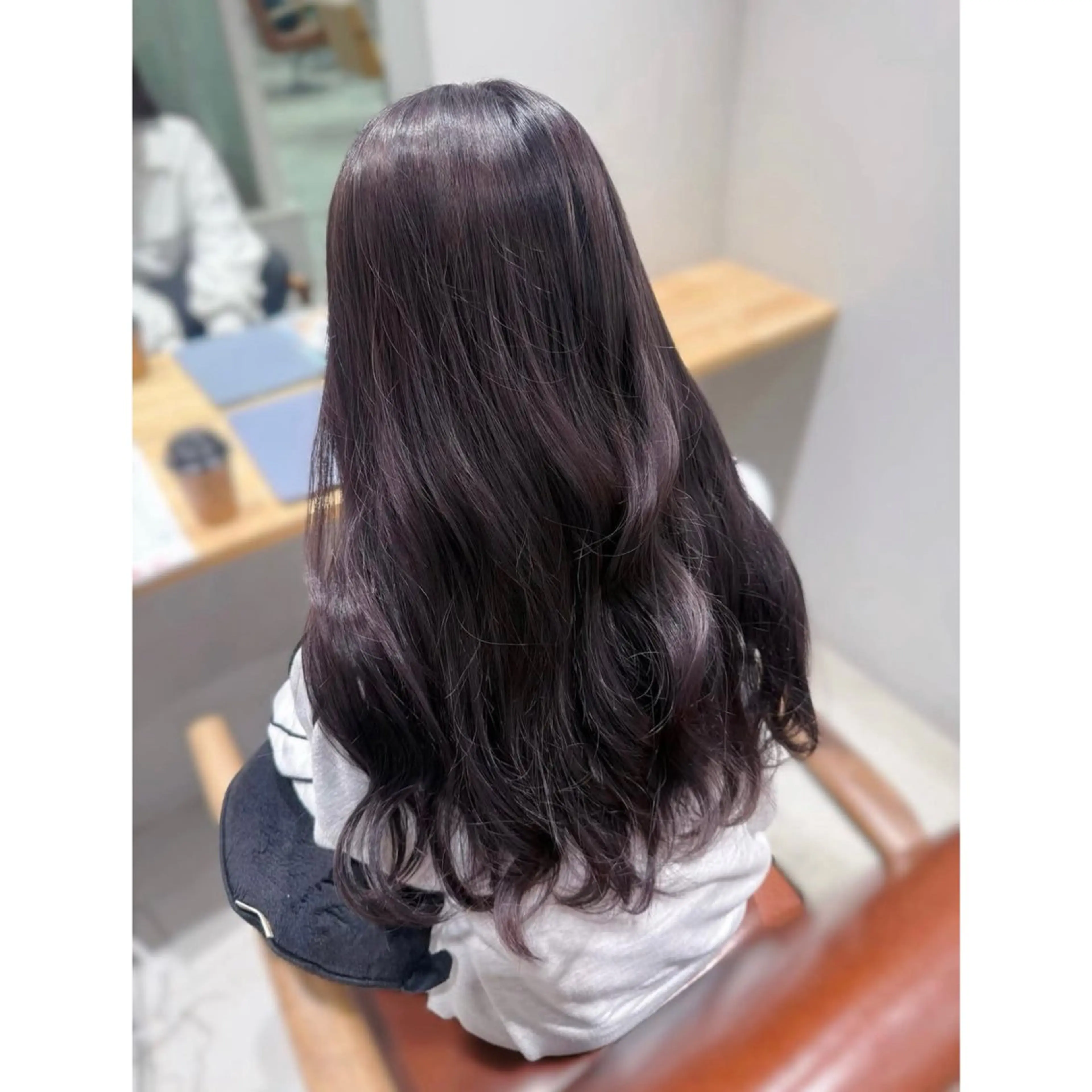 ロング カラー ヘアカラー 佐藤 歩菜のヘアスタイル