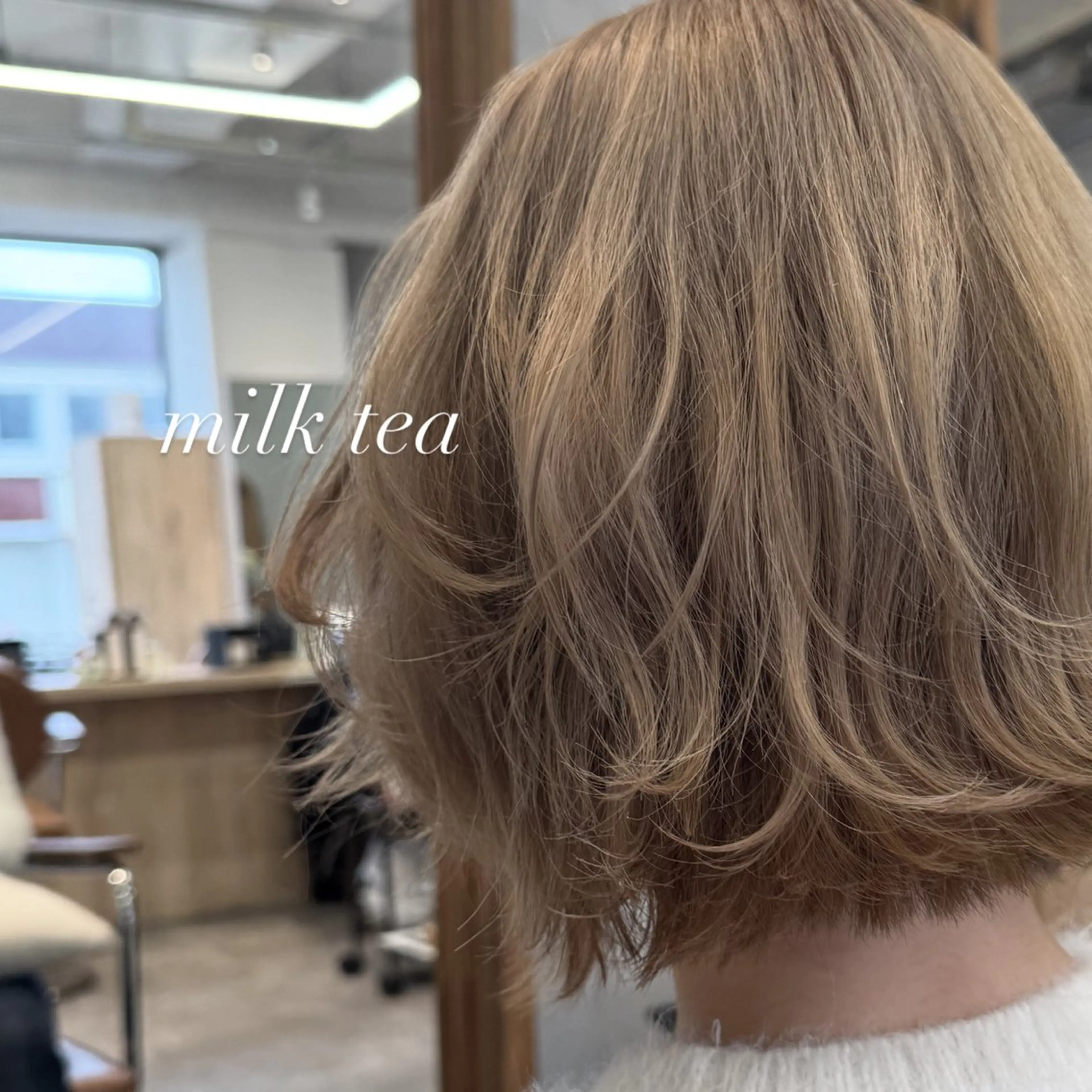 ショート カラー ボブレイヤー 透明感カラー ハイトーンカラー ボブ レイヤーカット カット ヘアカラー オスズ 🎀´-のヘアスタイル