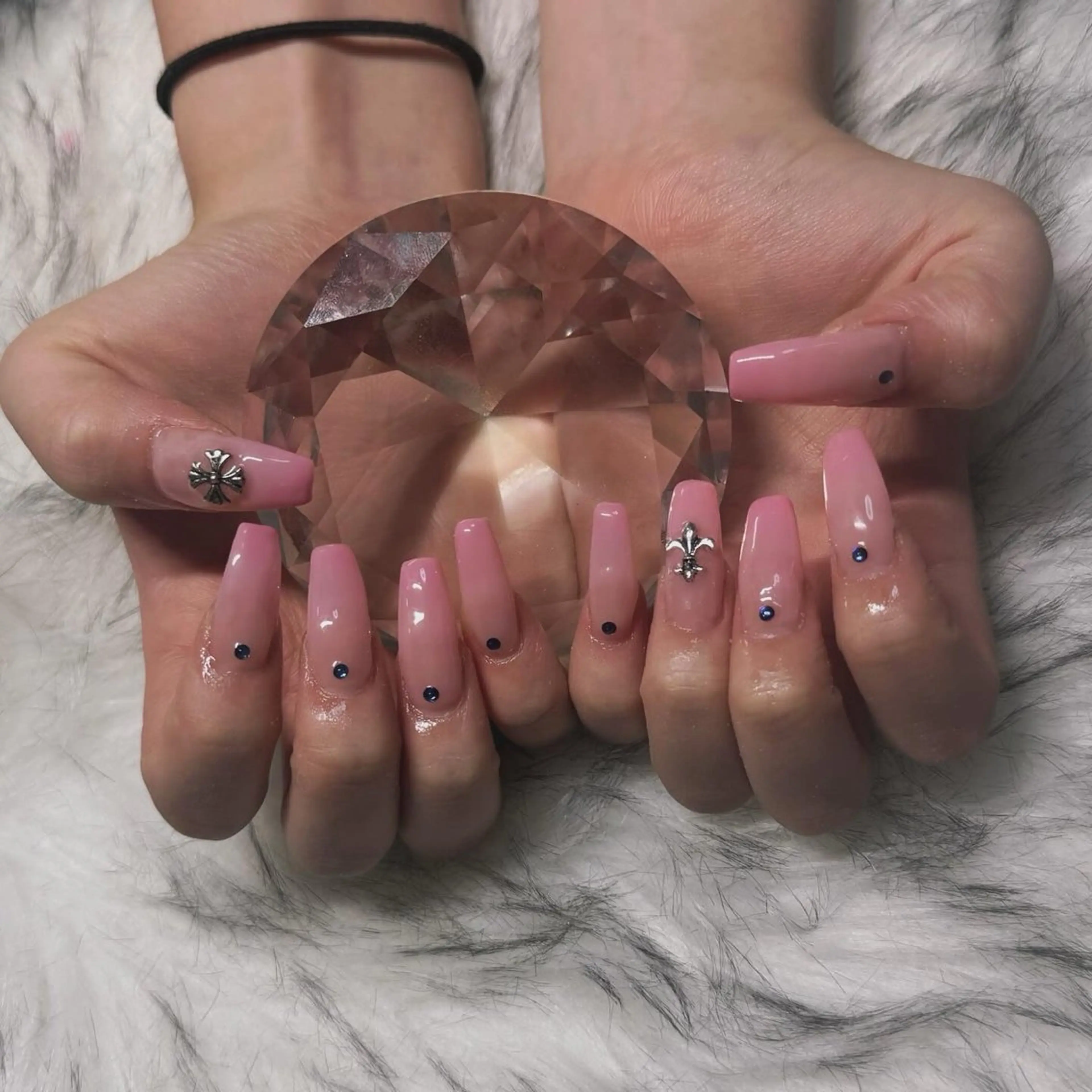 ロング ハンドネイル mao .のネイルデザイン