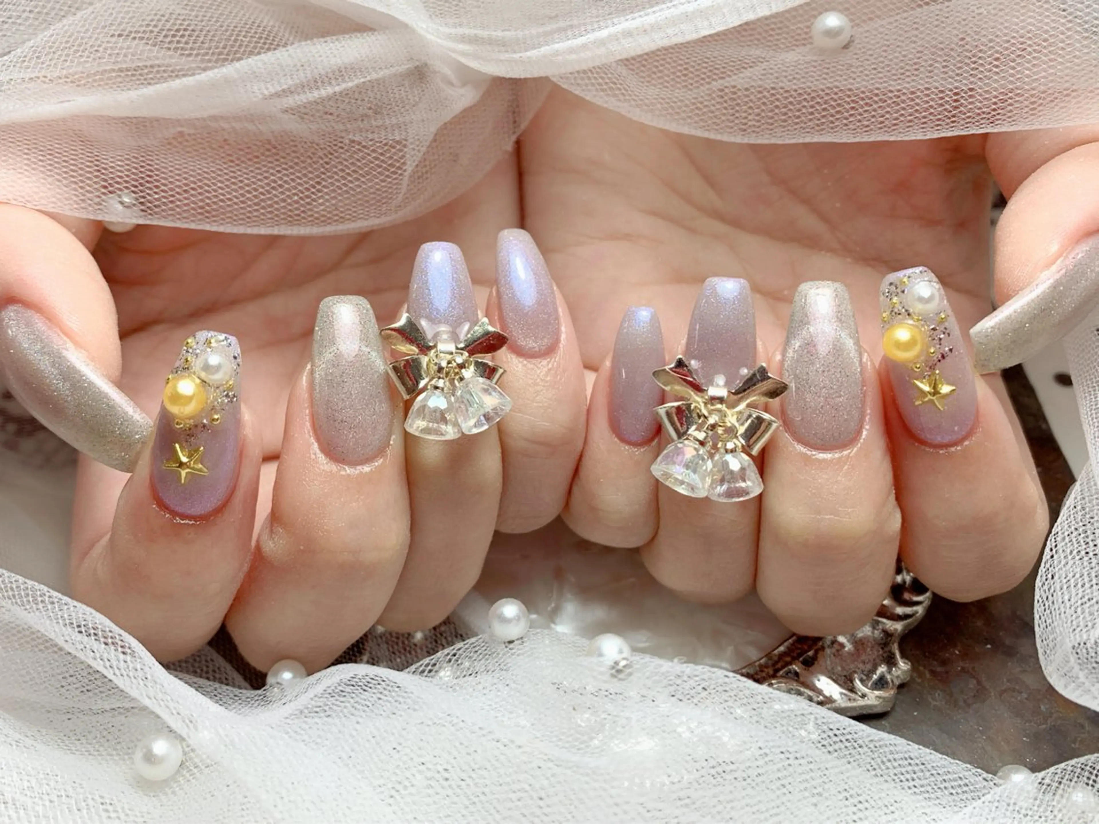 ネイル ハンドネイル マジック ミラーのネイルデザイン