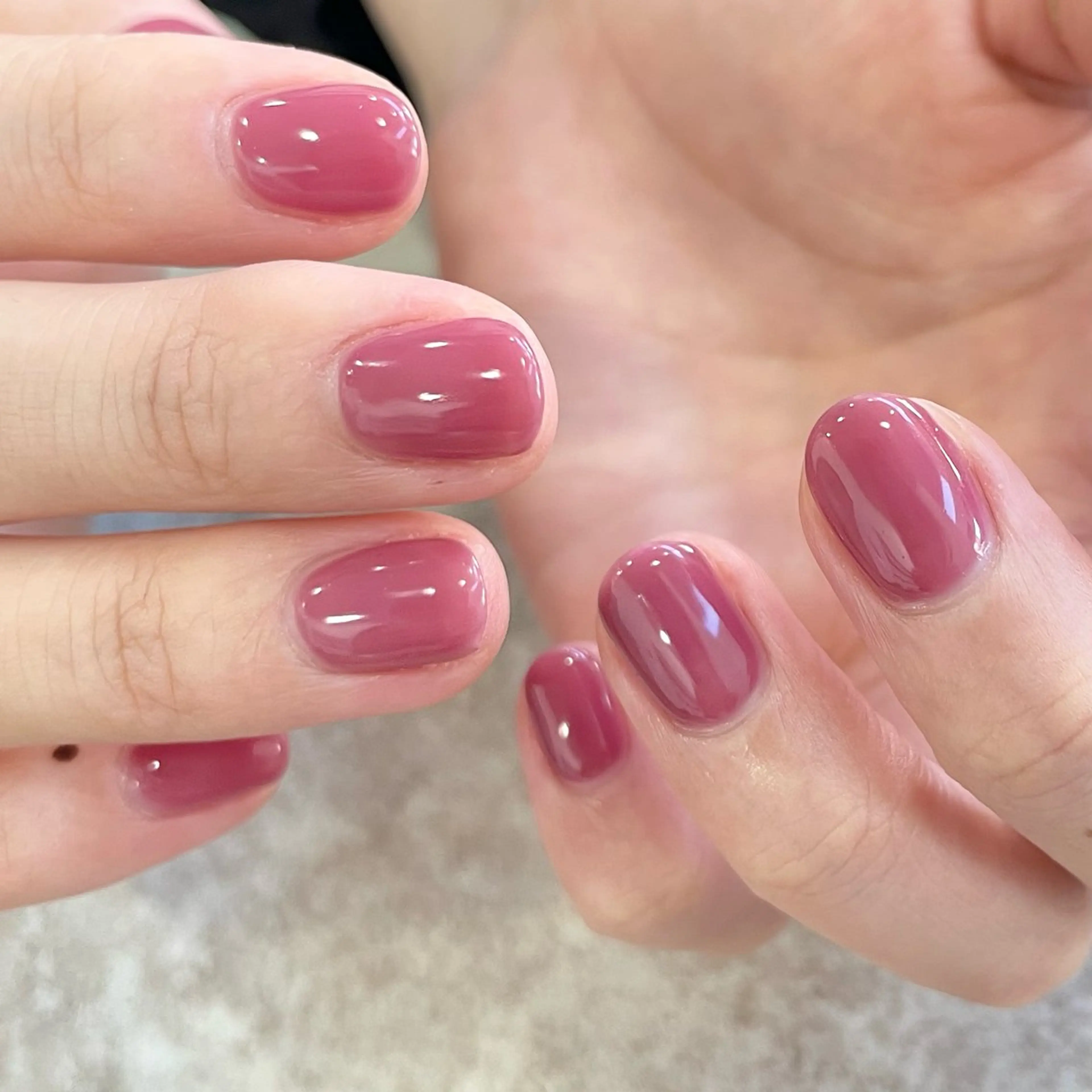 ネイル ワンカラーネイル ピンク パープル nailsalon amity🌿池田のネイルデザイン
