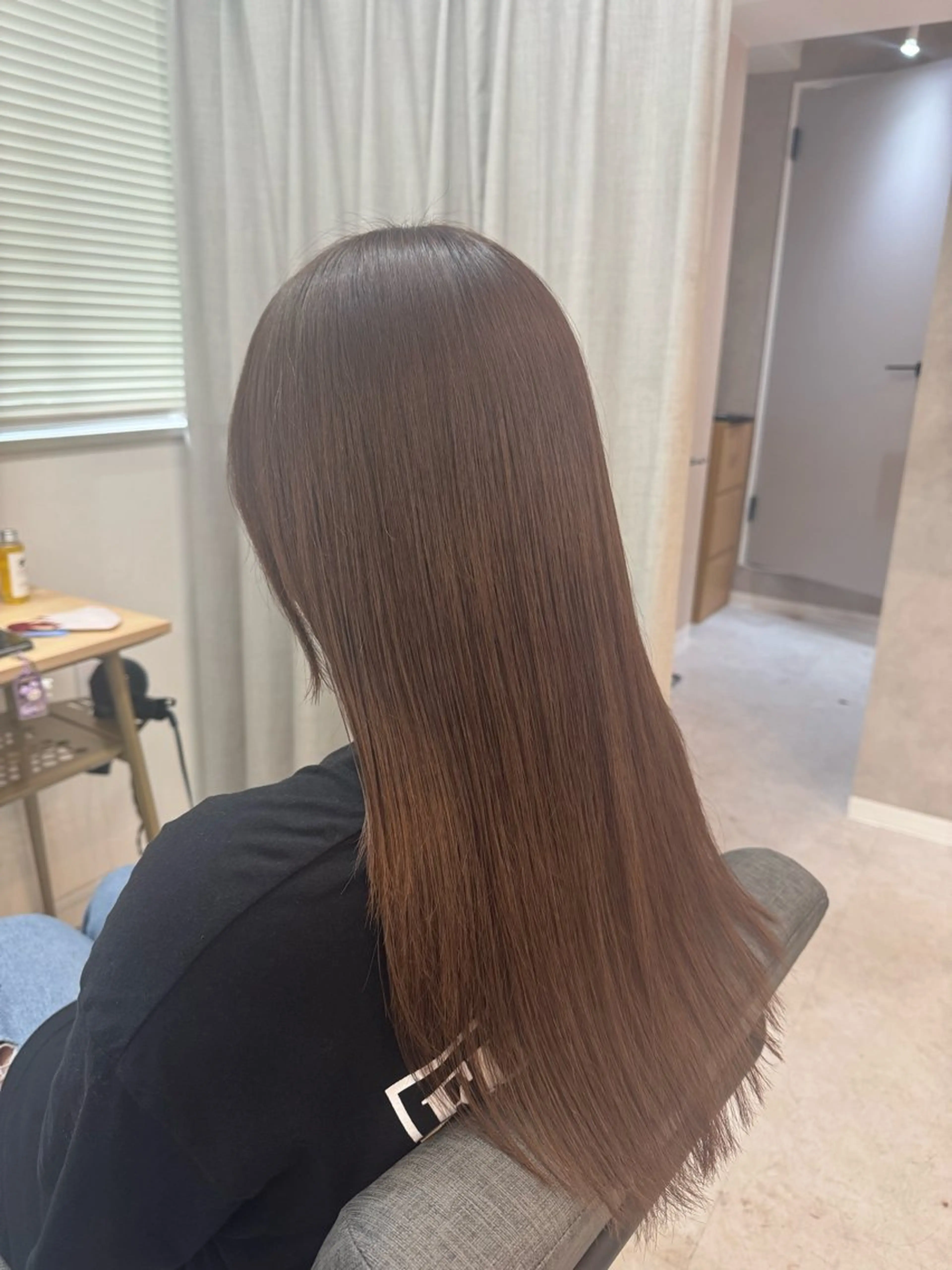 セミロング カット ヘアカラー トリートメント 艶髪カラー😊 西久保光✂️のヘアスタイル