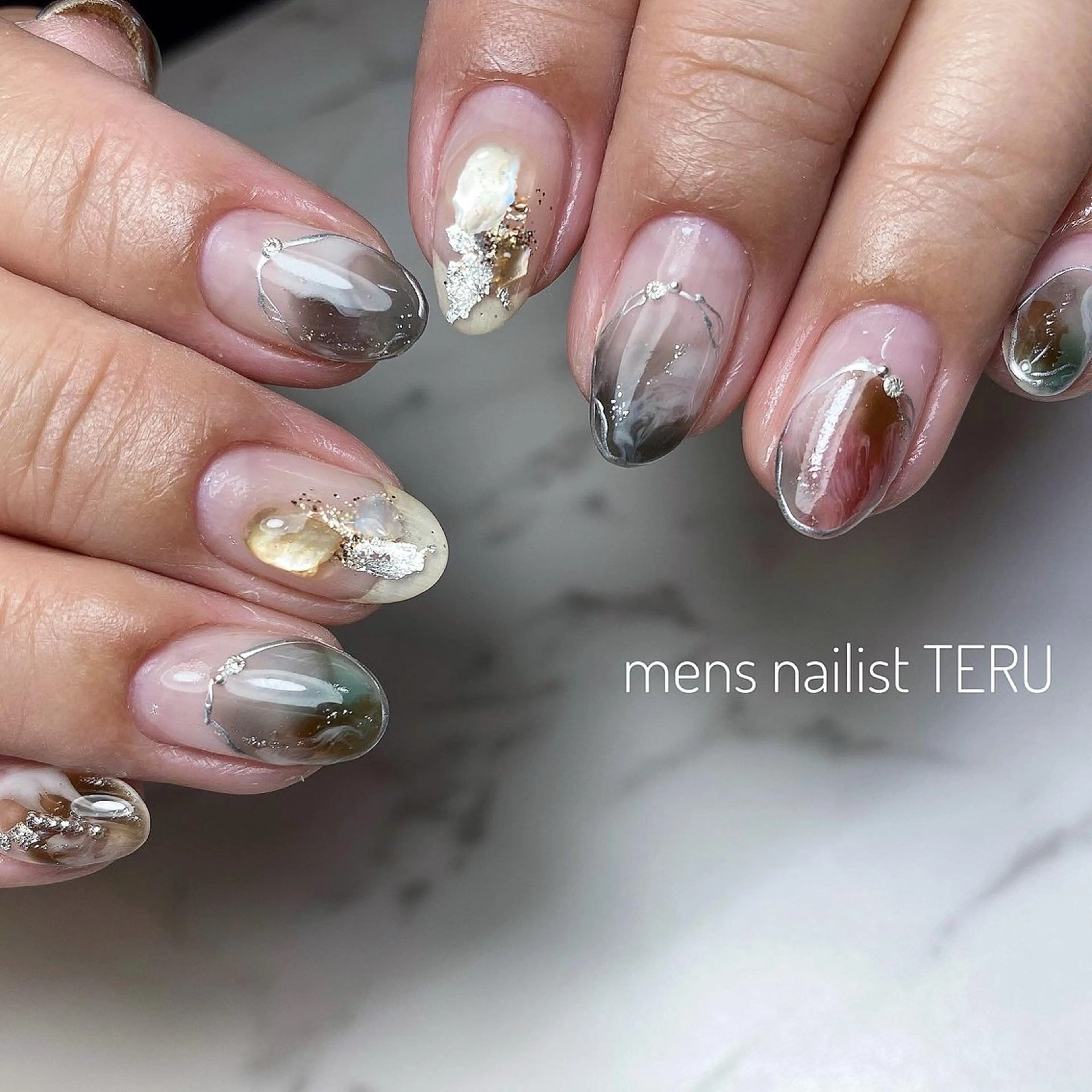 ネイル ボルドー グリーン メンズネイル ニュアンスネイル ハンドネイル nailsalon ETERNALのネイルデザイン