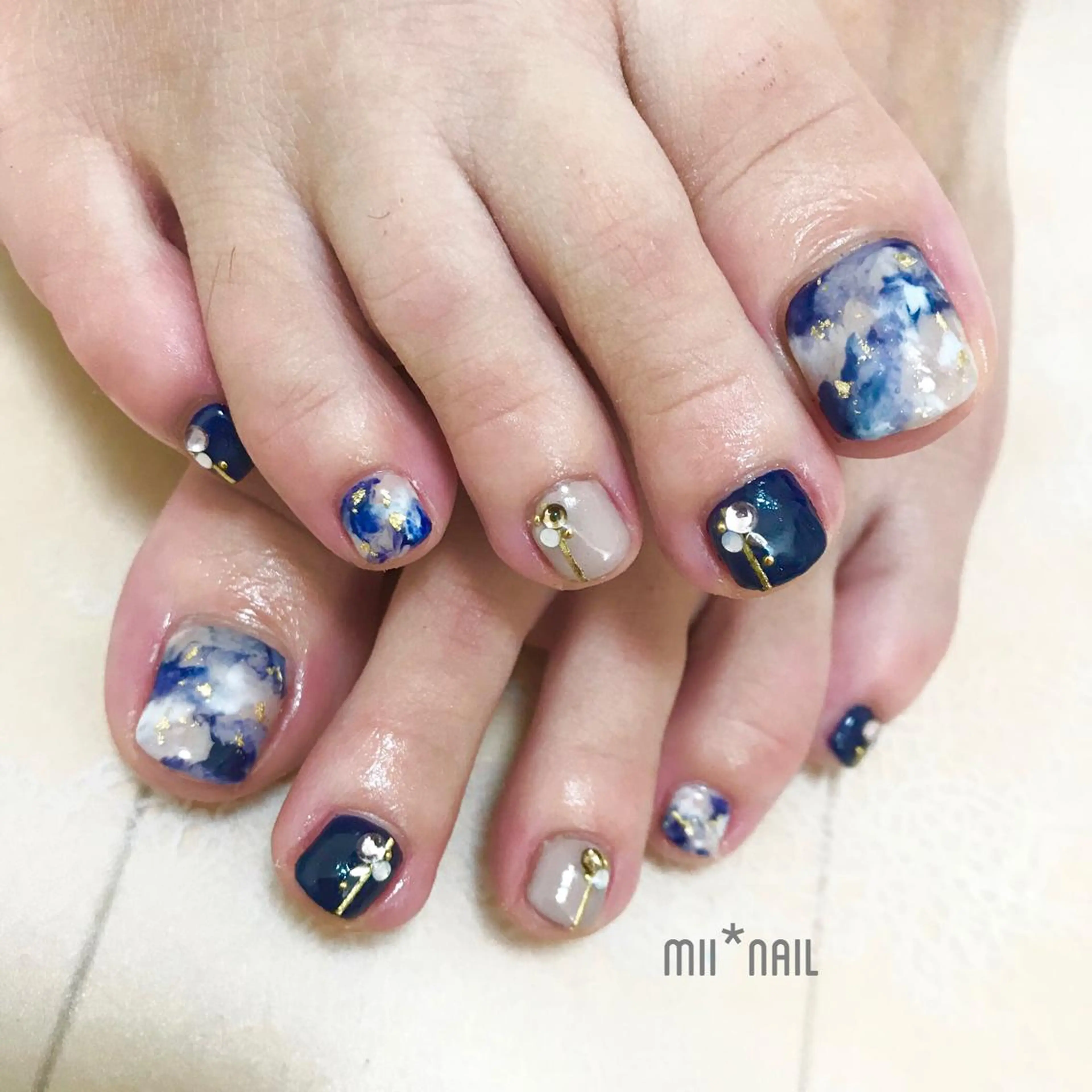 ネイル フットネイル MII*NAIL／ 美フォルムsalonのネイルデザイン