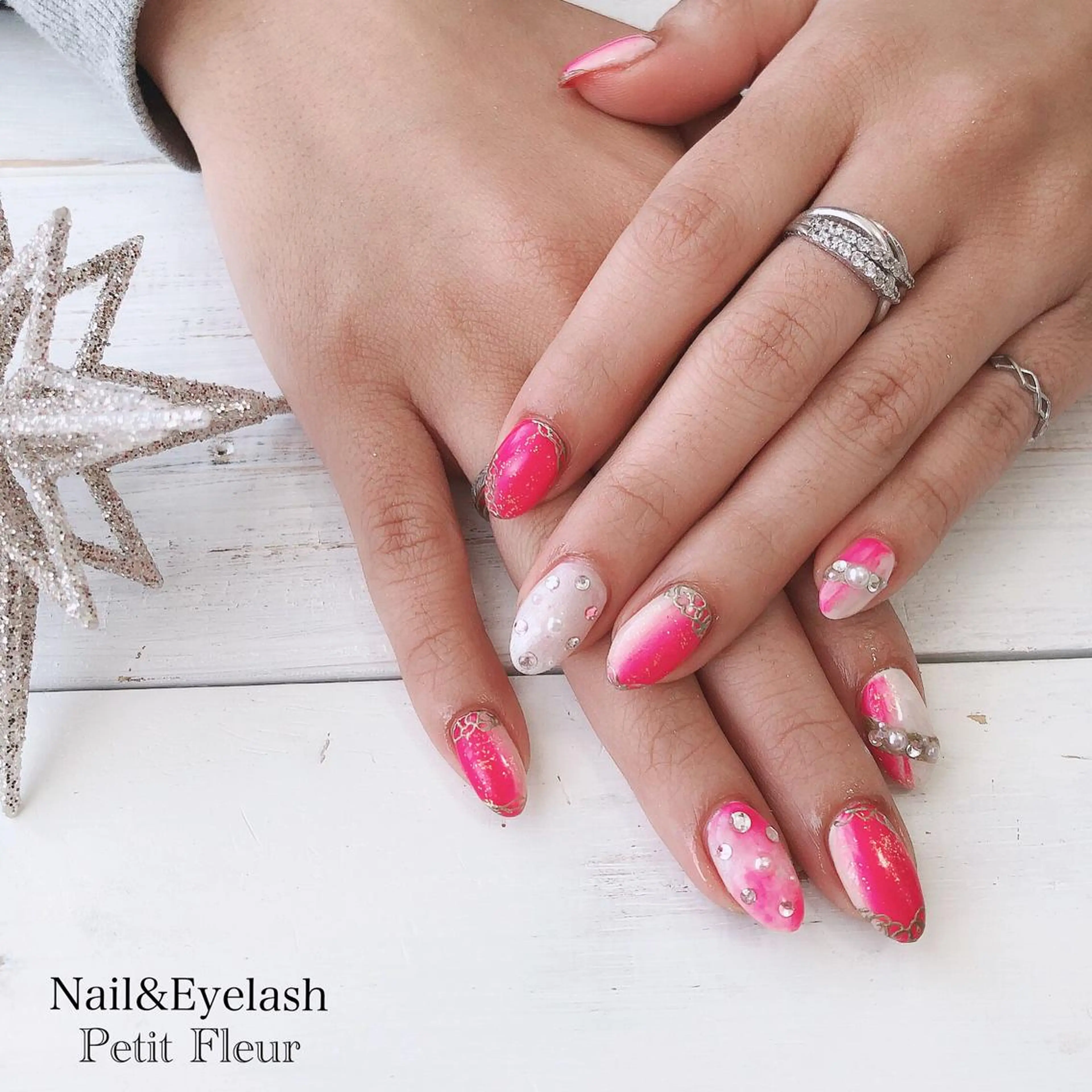 ネイル Petit Fleur所属・青柳 亜梨奈のマツエク・マツパデザイン