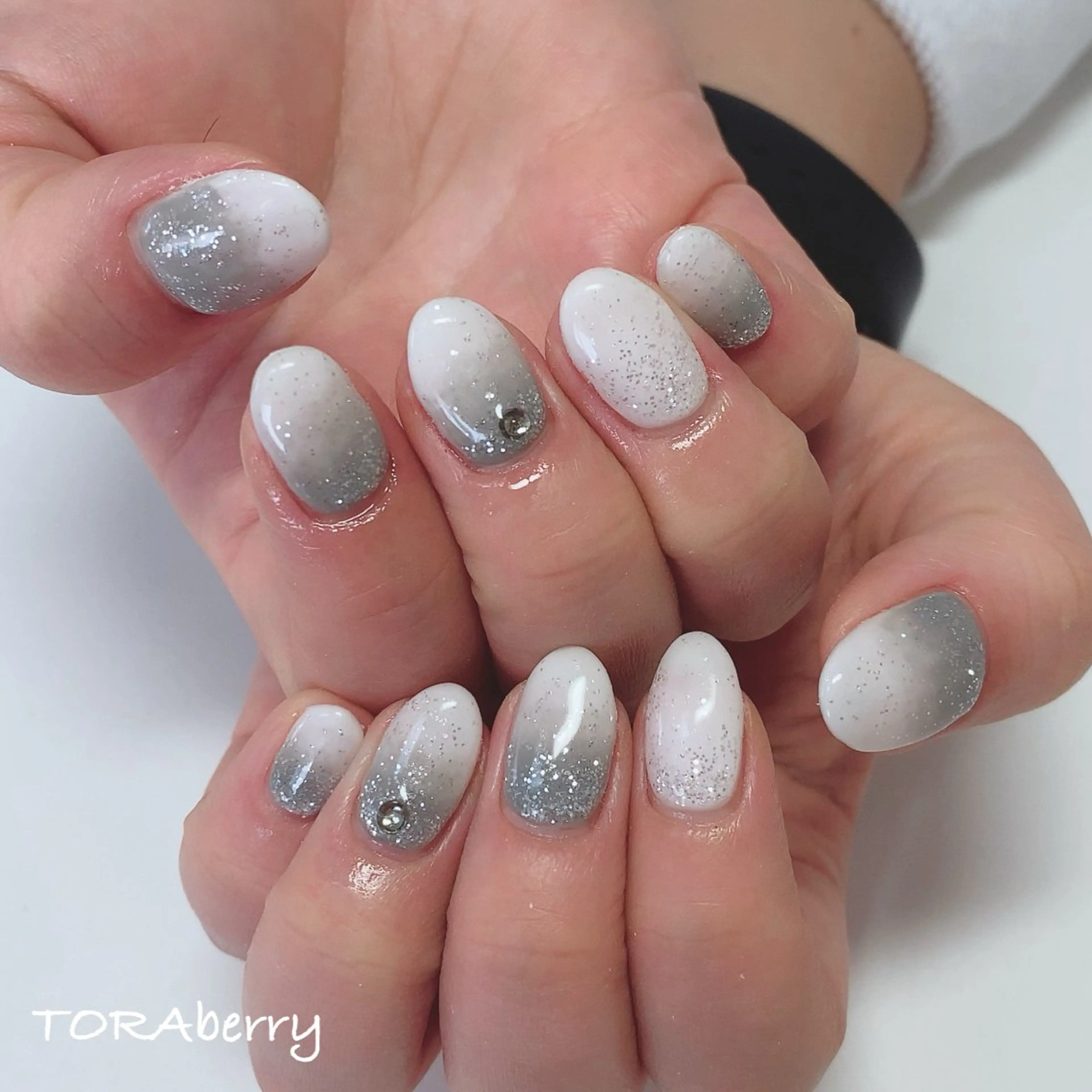 ネイル ハンドネイル ネイリスト なつみのネイルデザイン