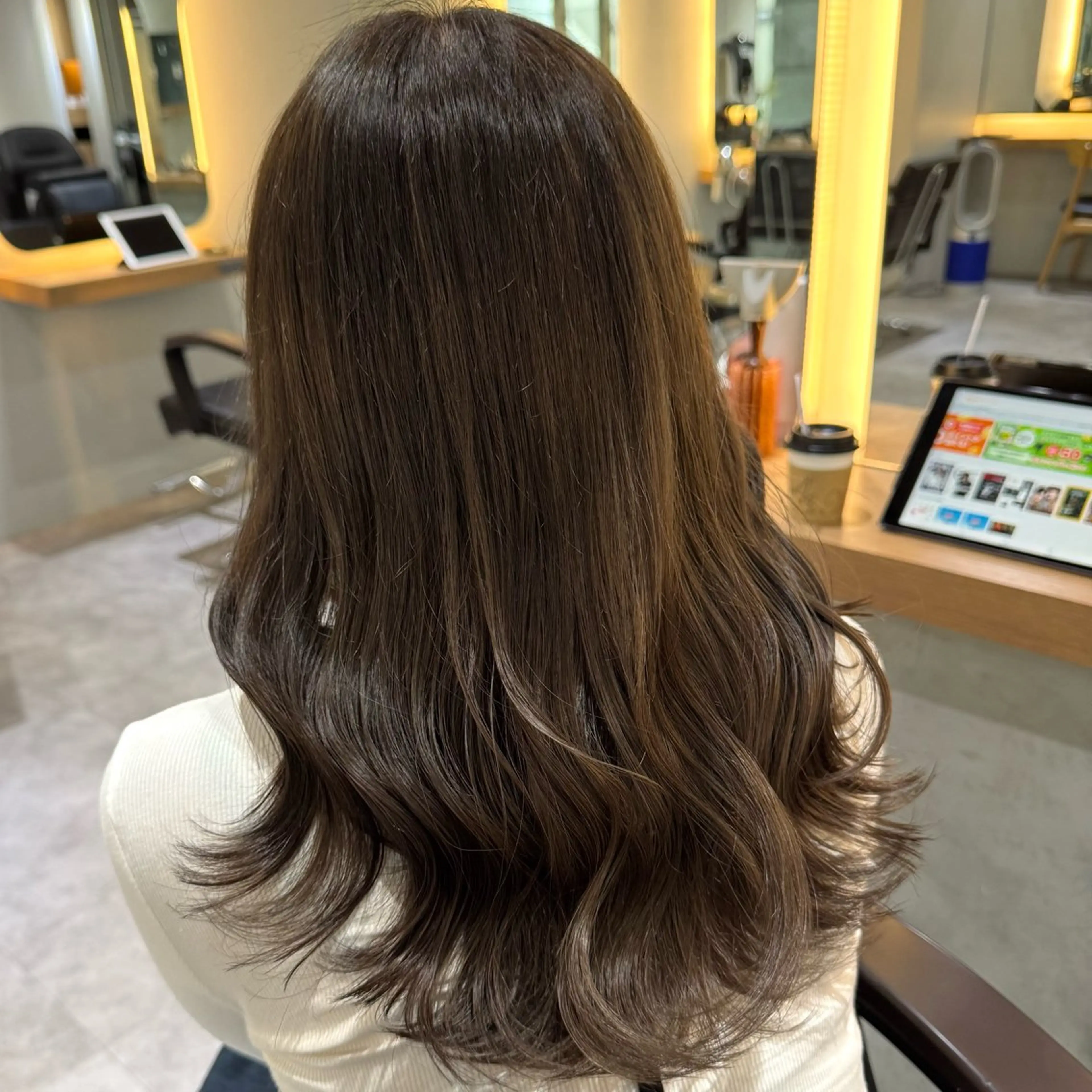 セミロング カラー ヘアアレンジ ヘアカラー ブリーチなしカラー /新百合ヶ丘/安形翔のヘアスタイル