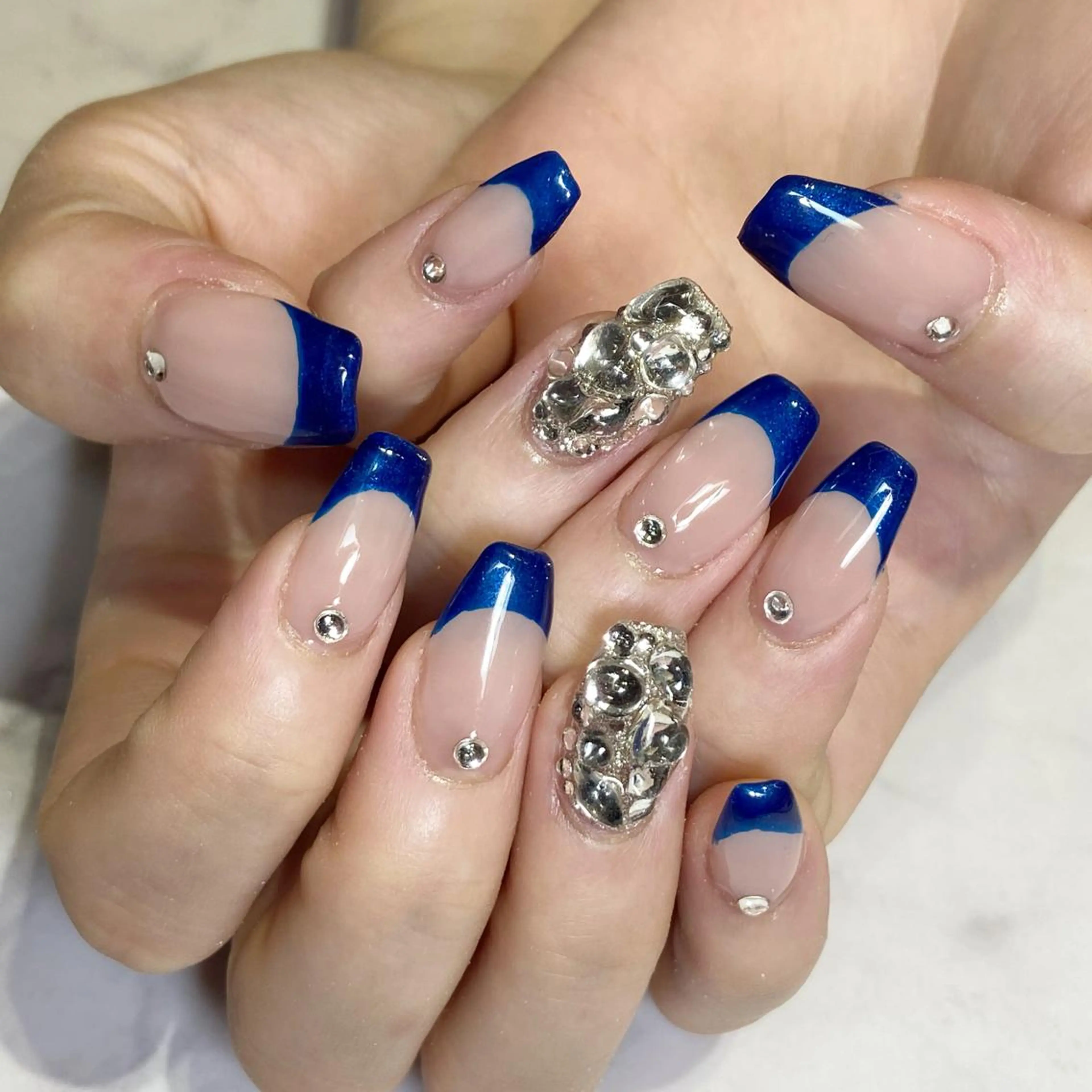 ネイル ジェルネイル YUN 💅のネイルデザイン