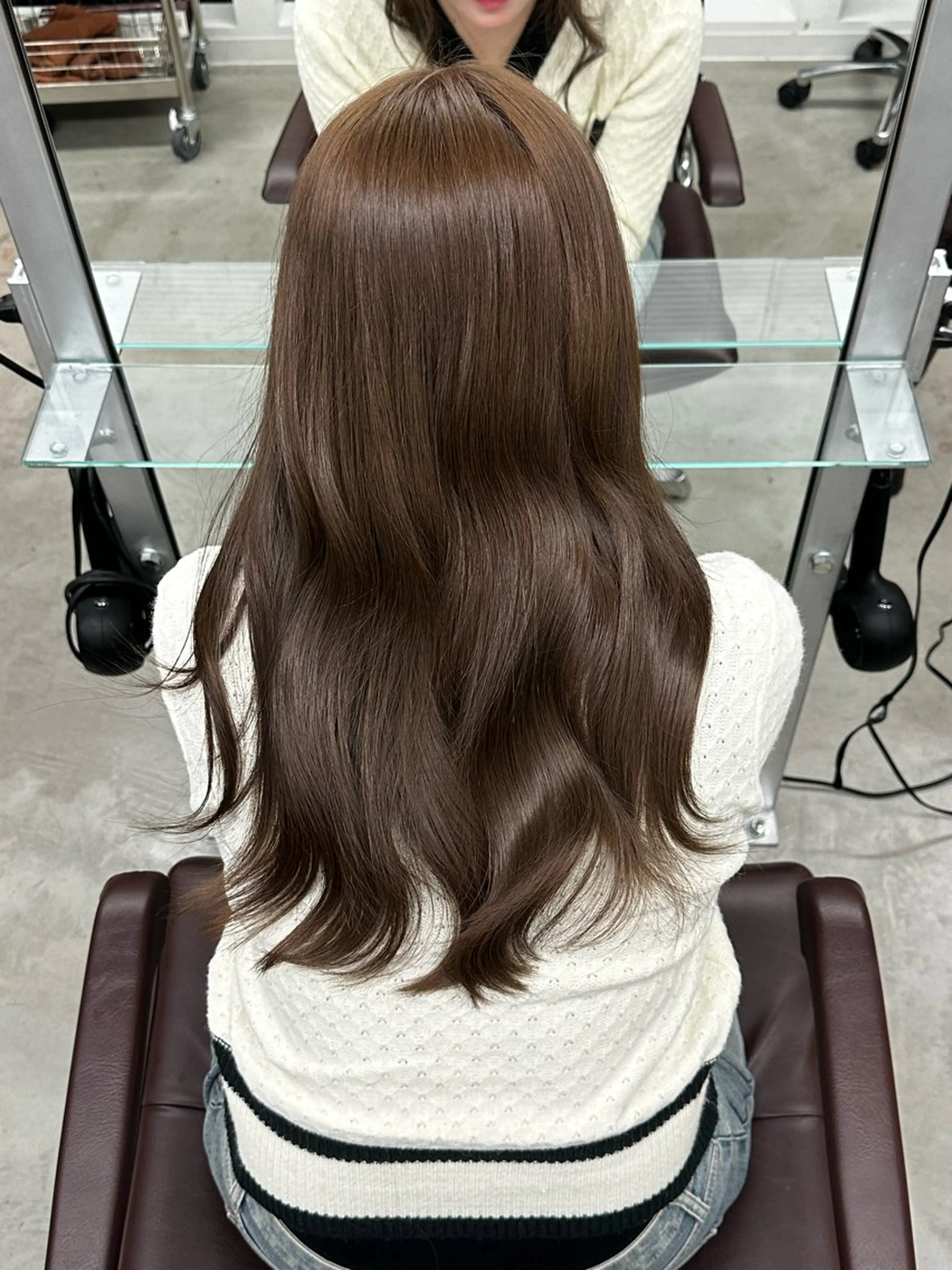 ロング タマシロカリン 艶カラー/レイヤーのヘアスタイル