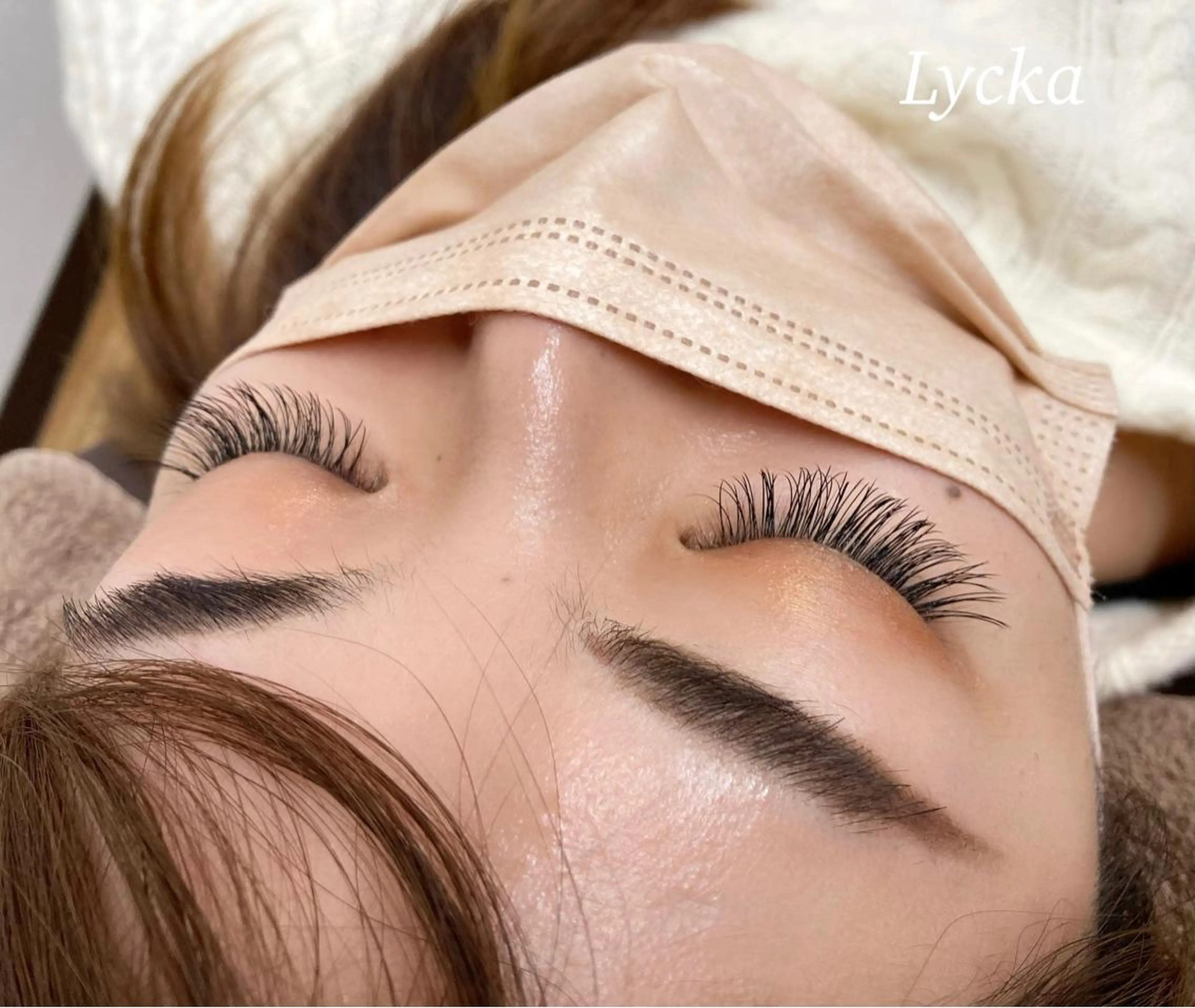 マツエク・マツパ フラットラッシュ 美容室ardmento 内 Lycka所属・Lycka リュッカのマツエク・マツパデザイン