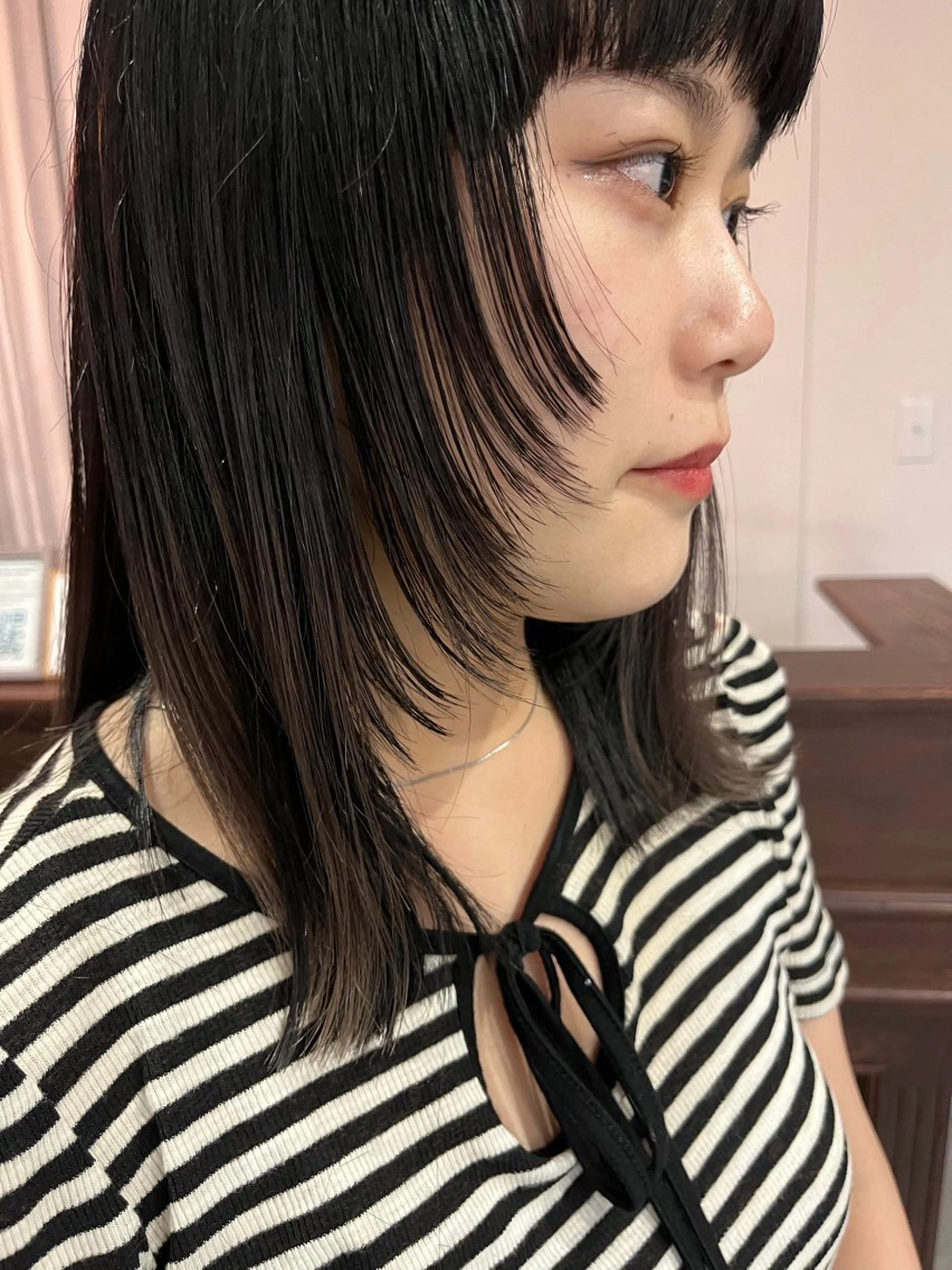 ミディアム 顔まわりレイヤー レイヤーカット 杉本 涼音のヘアスタイル