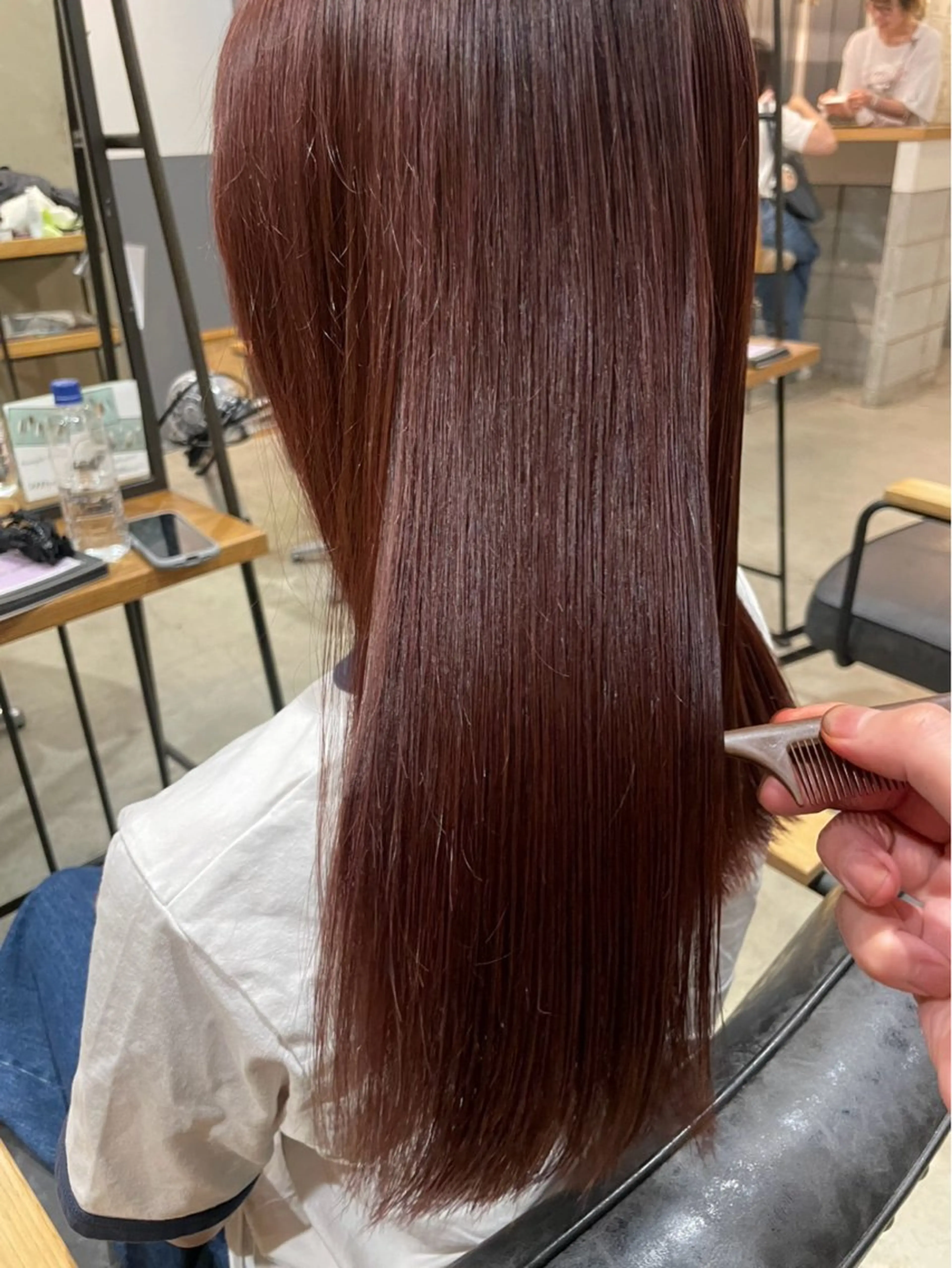 ミディアム カット ヘアカラー 伊藤 菜奈子のヘアスタイル