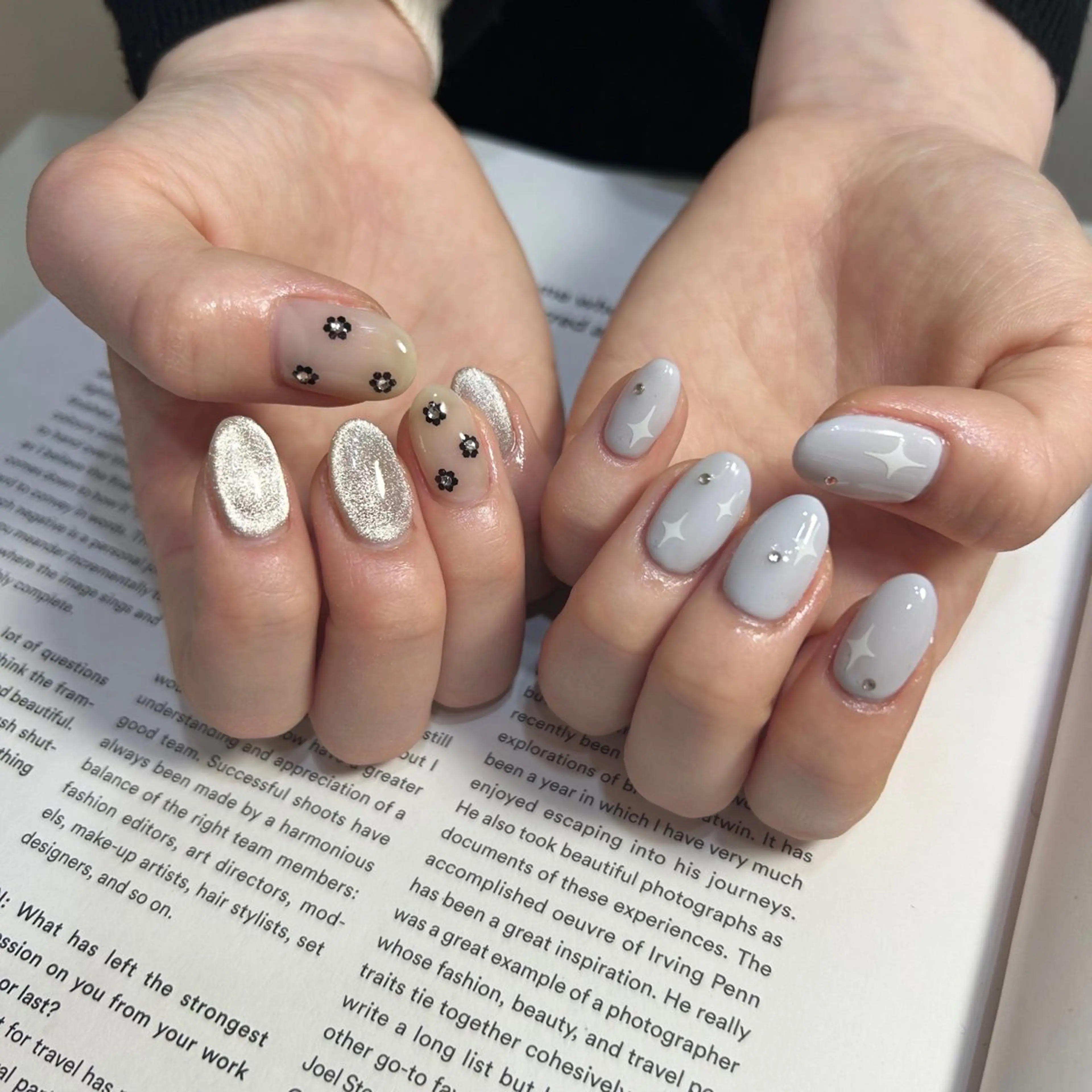 ネイル ブルー フットネイル ジェルネイル キラキラネイル 韓国ネイル RooM -mizuki-のネイルデザイン