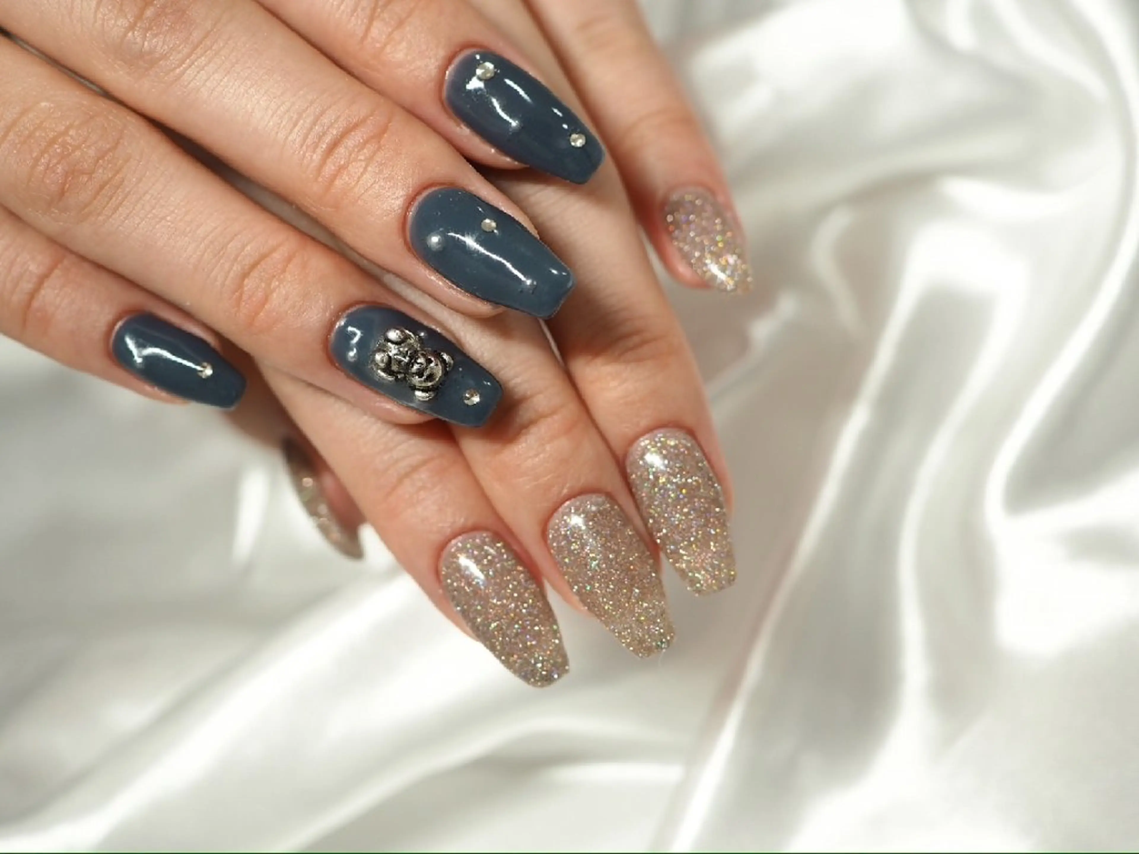 ネイル ハンドネイル 岡林 優美のネイルデザイン