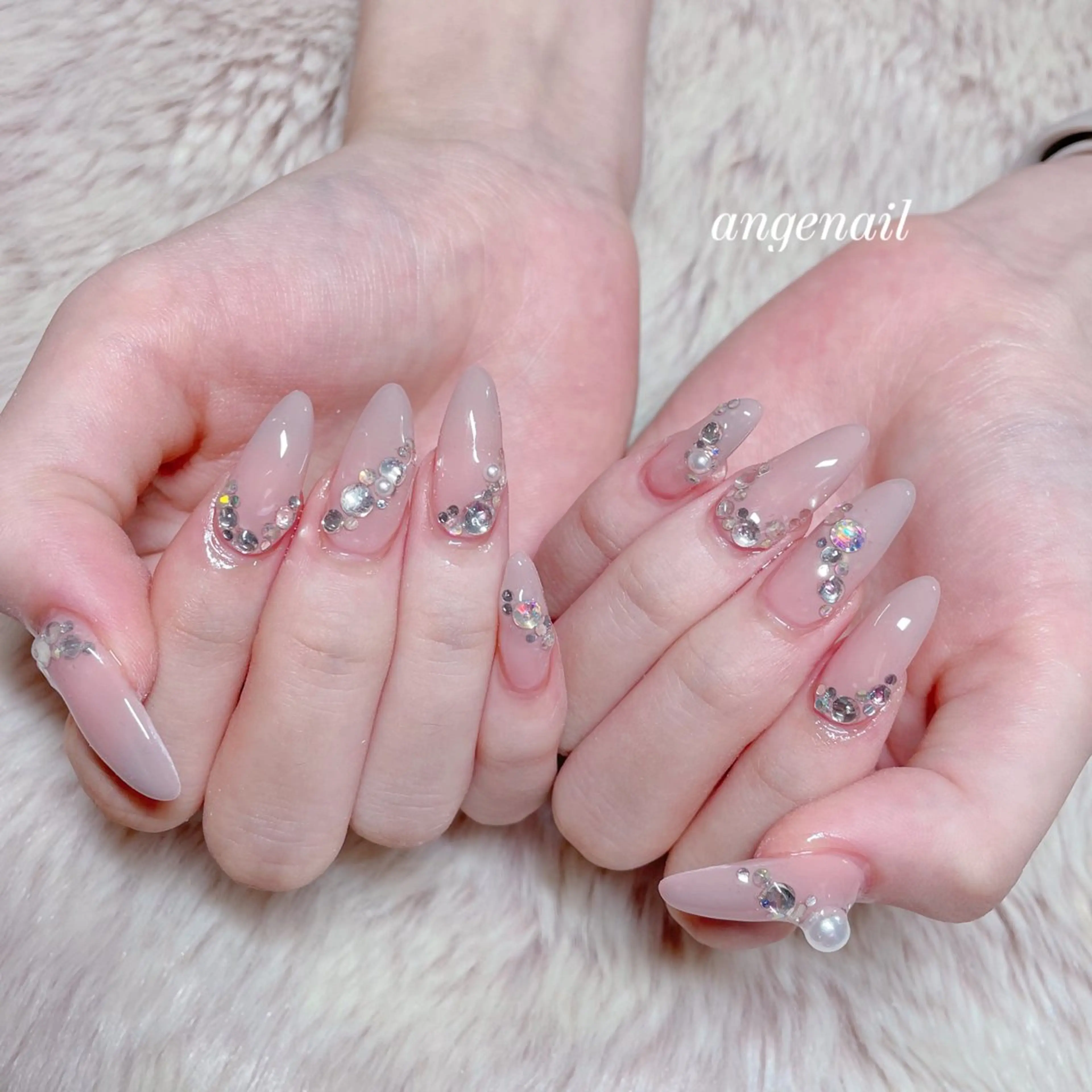 ネイル ハンドネイル オーナーネイリスト MAKIのネイルデザイン