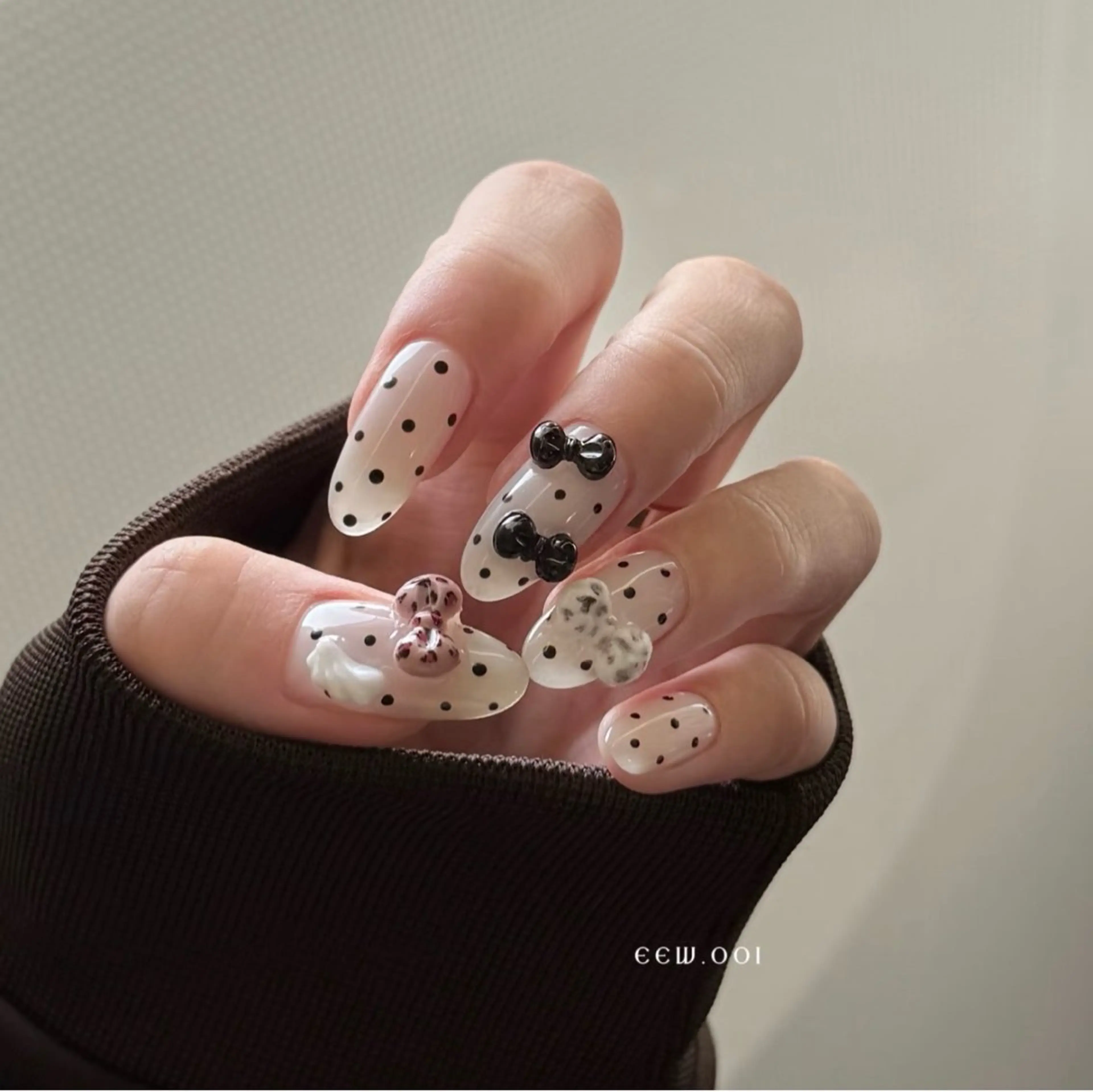 ネイル ハンドネイル Theone栄店 赤松のネイルデザイン