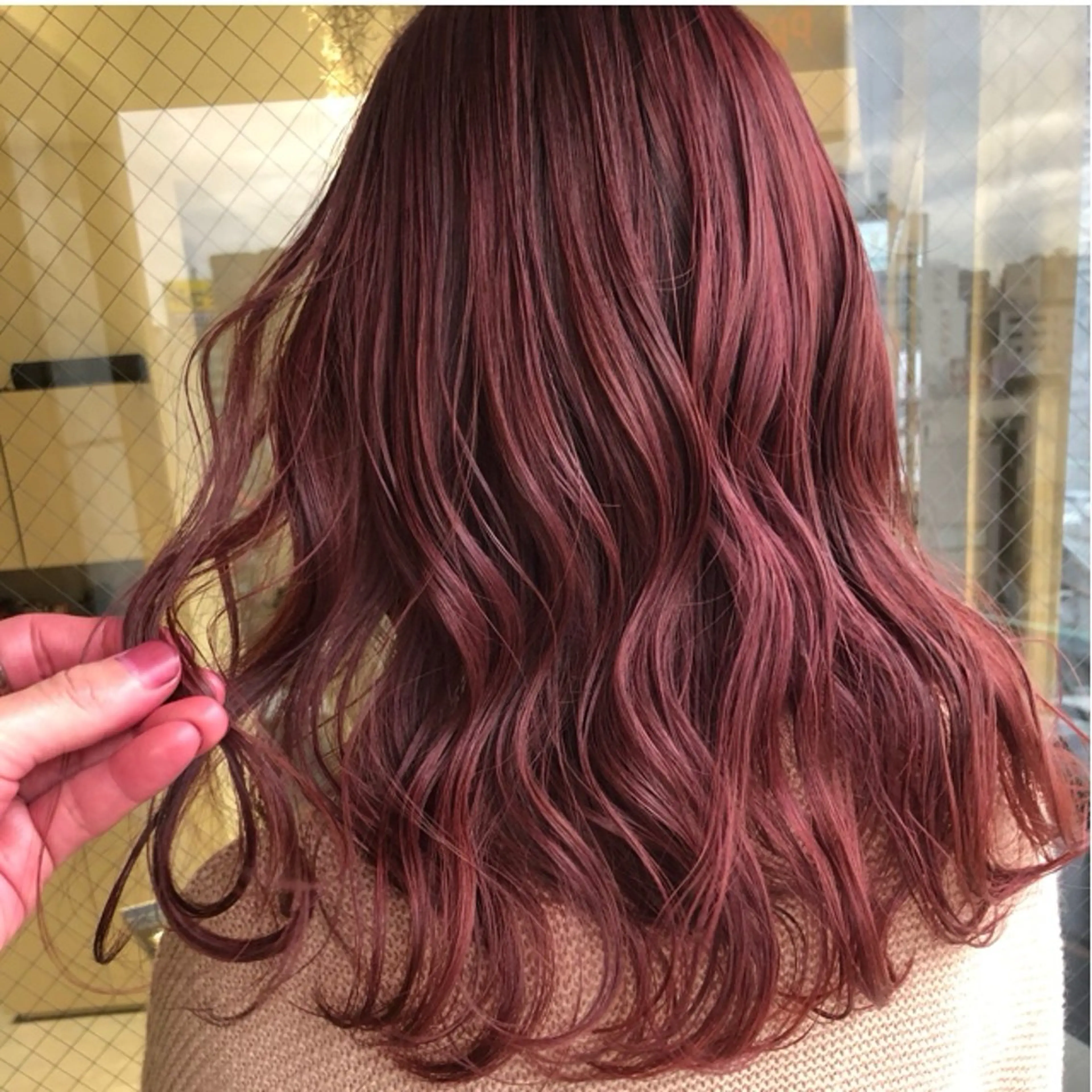 セミロング 宝塚南口徒歩2分 ルイスのヘアスタイル