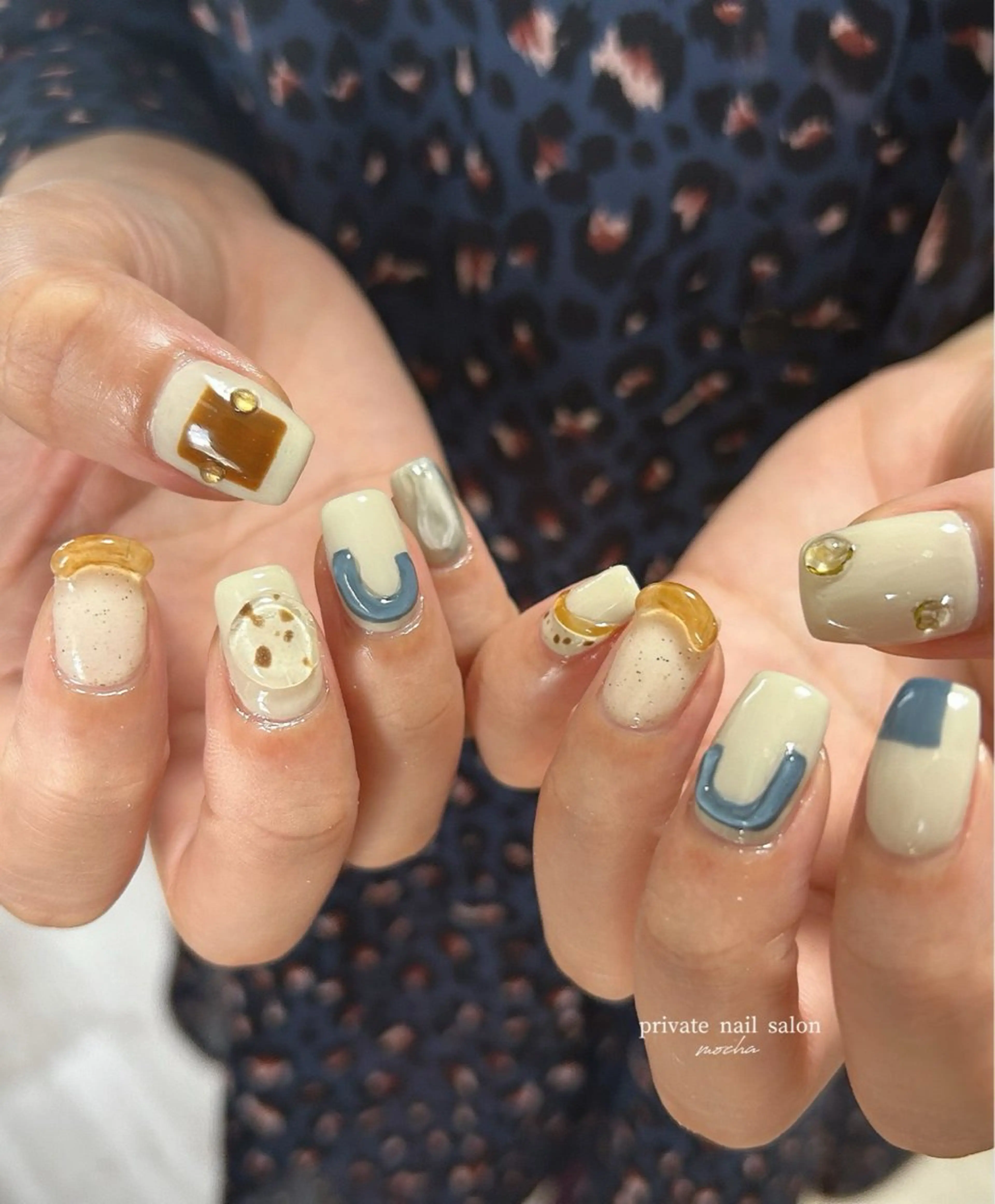 ネイル カジュアル フレンチネイル マグネットネイル ミラーネイル ニュアンスネイル ハンドネイル mocha nailのネイルデザイン