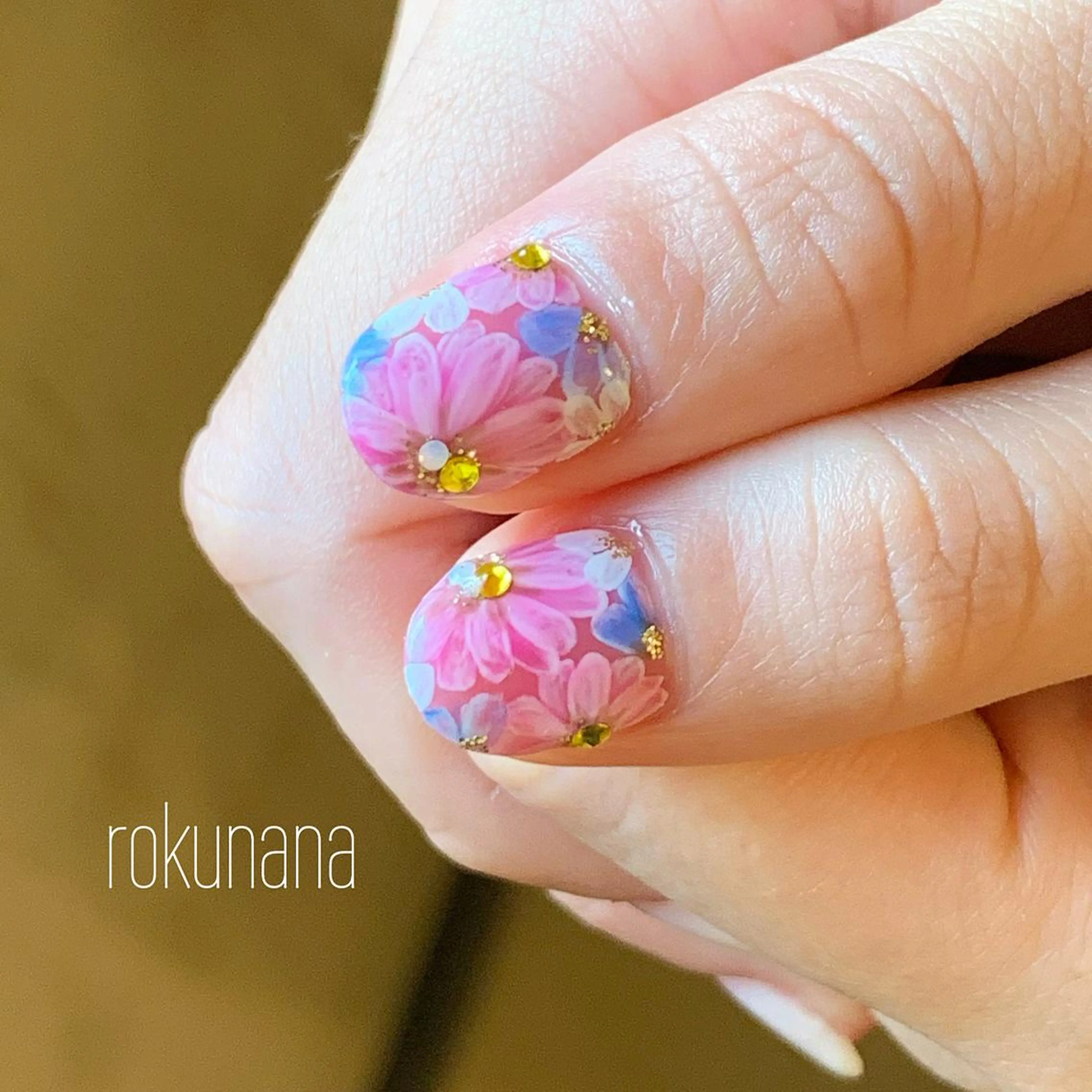 ネイル rokunana 佐野のネイルデザイン