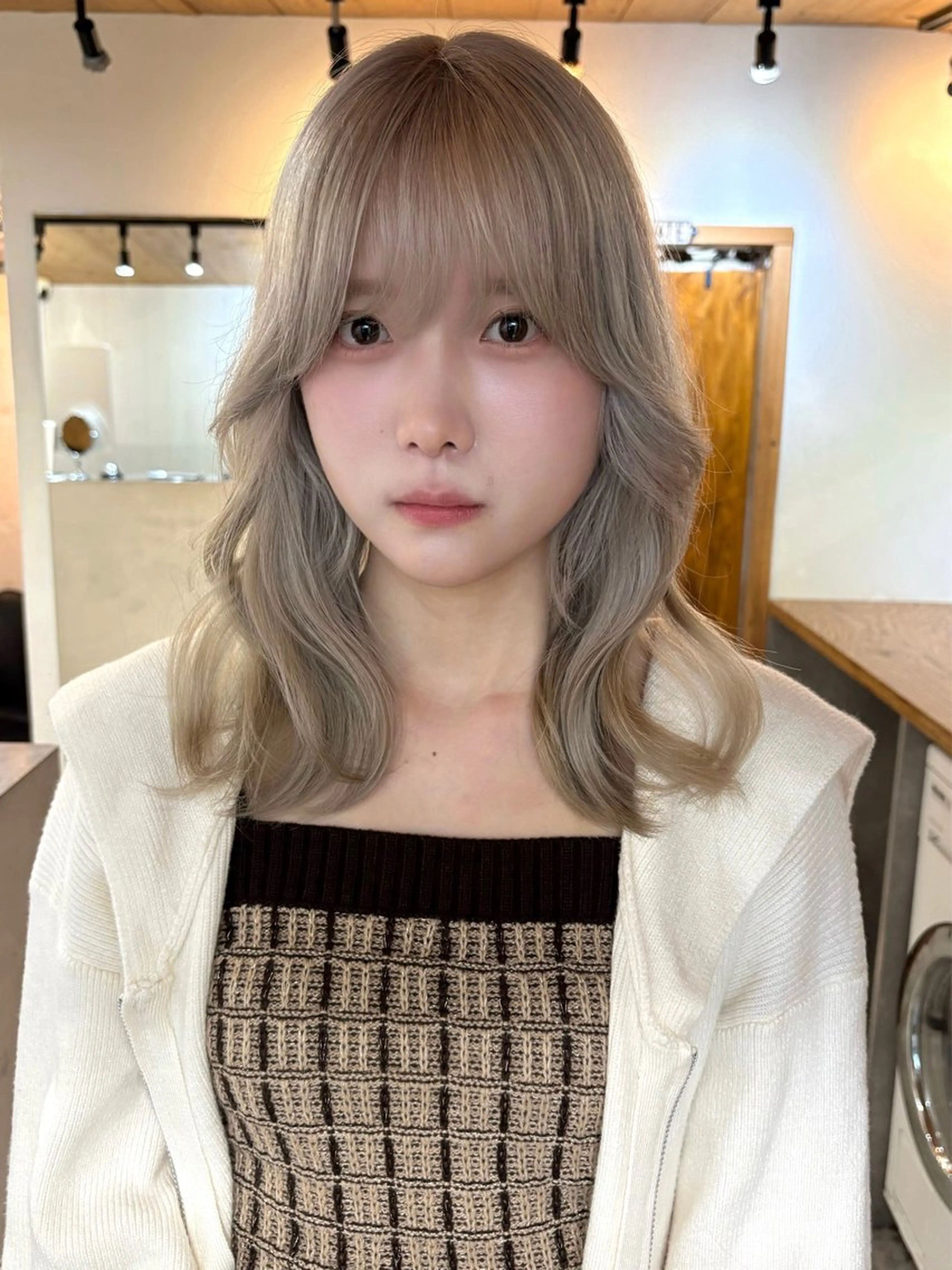 ミディアム カラー ヘアカラー 🫐寒色系カラー 🫐ヤマナカリリカのヘアスタイル