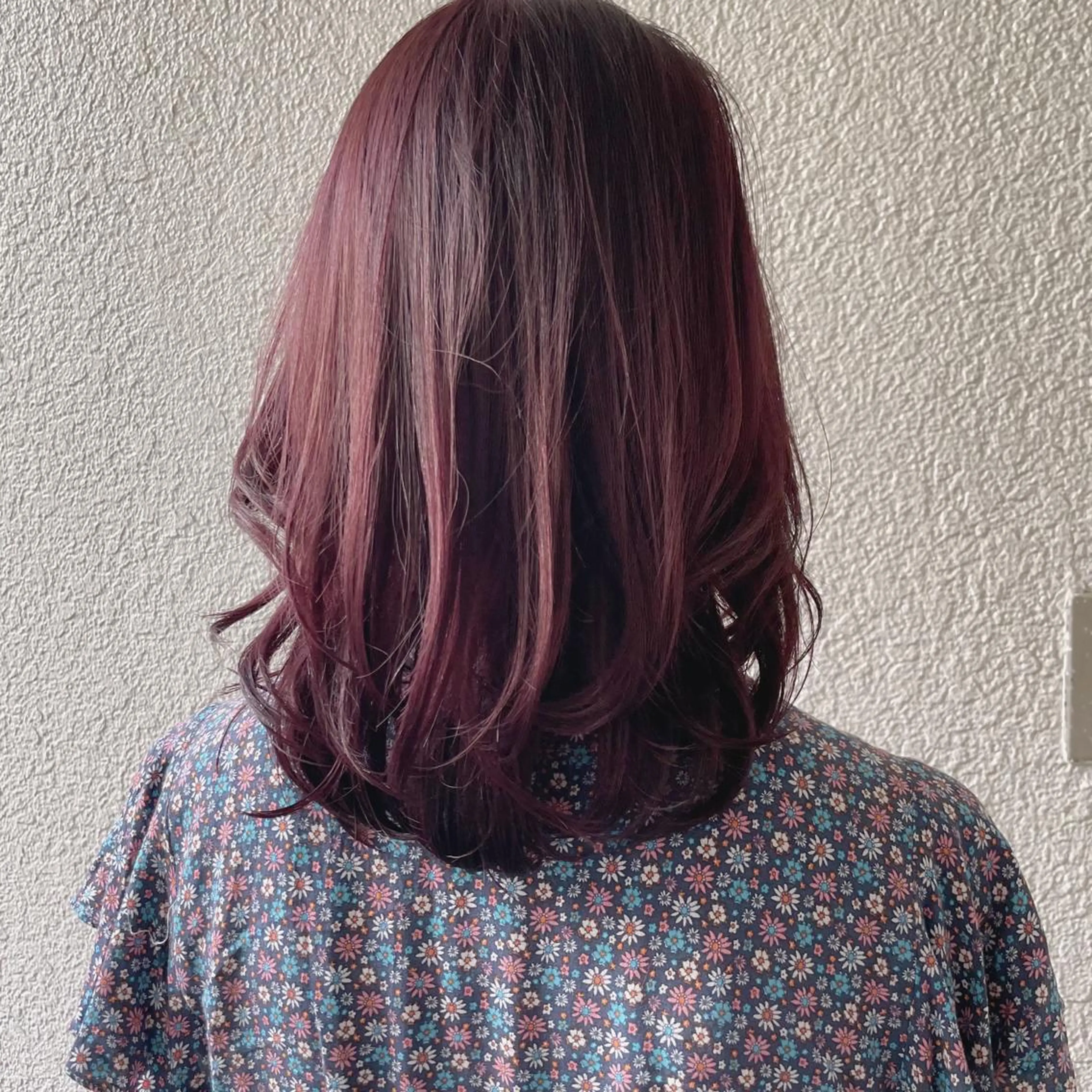 ミディアム 鈴木 梓のヘアスタイル