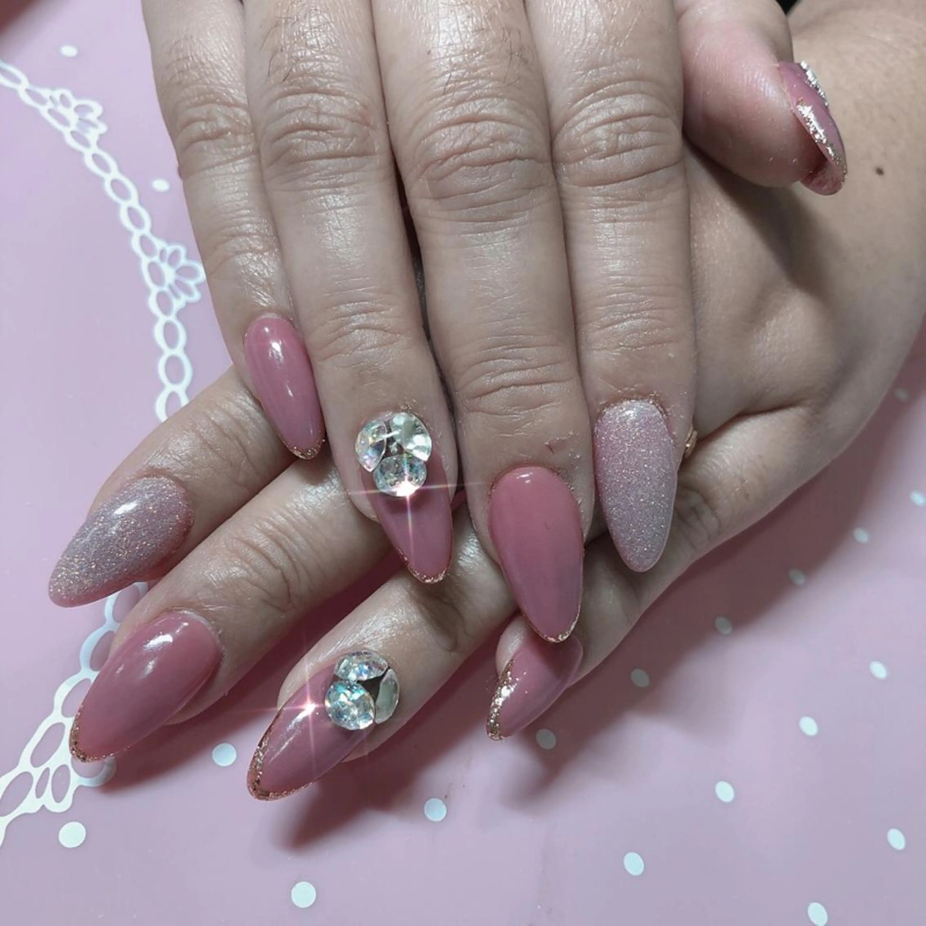 ミディアム ネイル ラメ(グリッター) ハンドネイル 《LB》ラブリエ Nail&eyeのマツエク・マツパデザイン