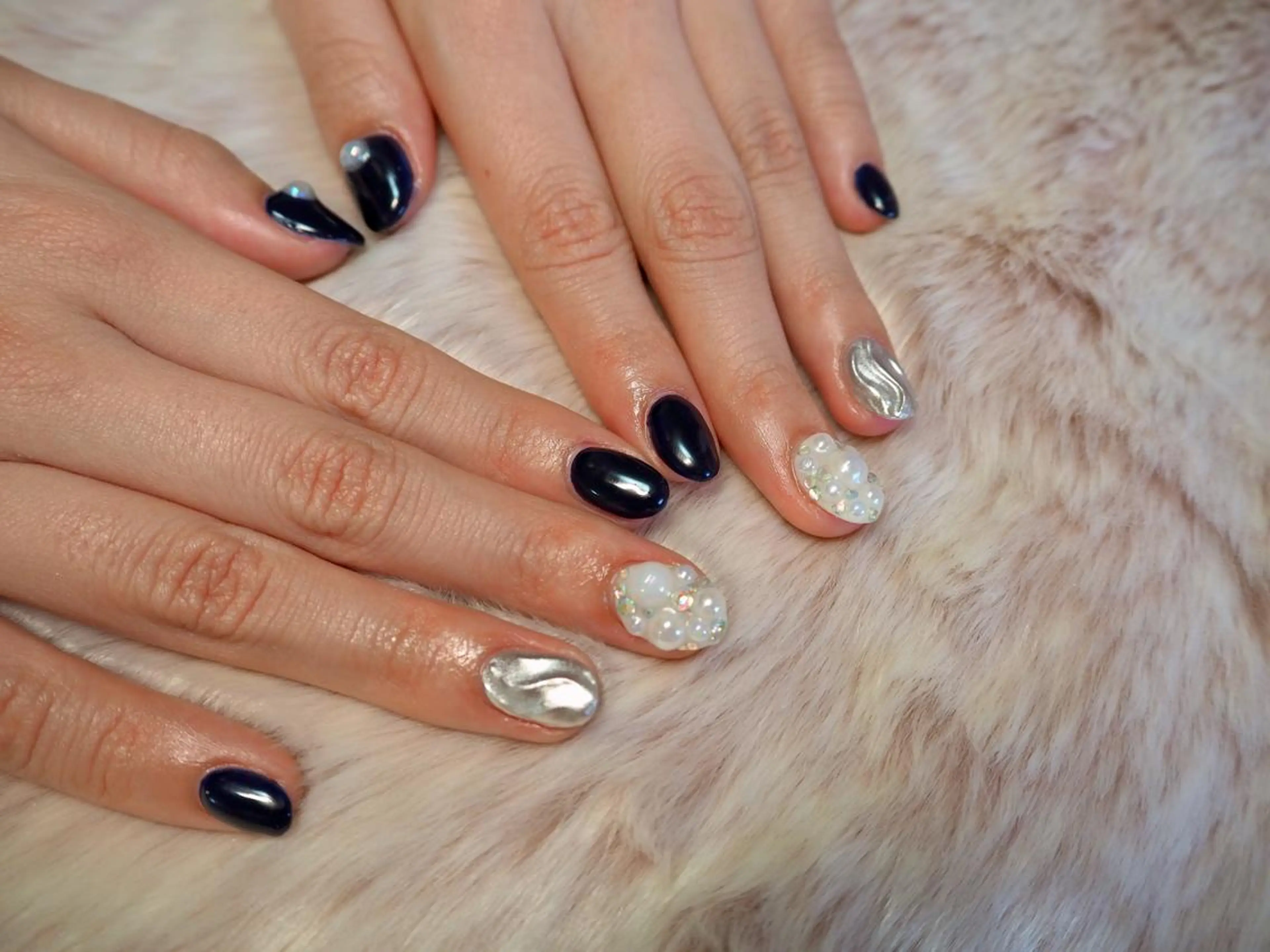 ネイル シンプルネイル オーナーネイリスト MAKIのネイルデザイン