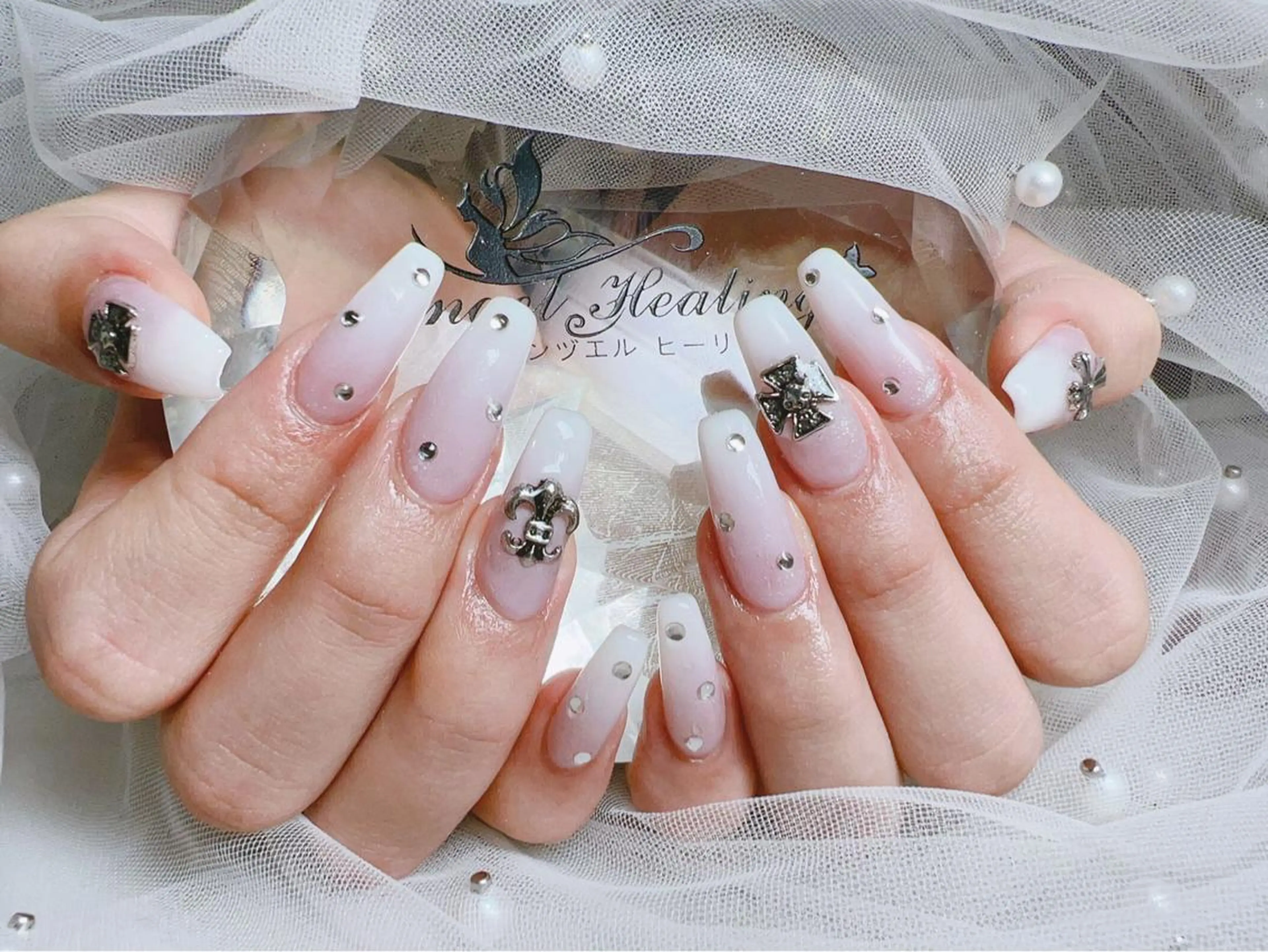ネイル エンジェル ヒーリング 矢場町店のネイルデザイン