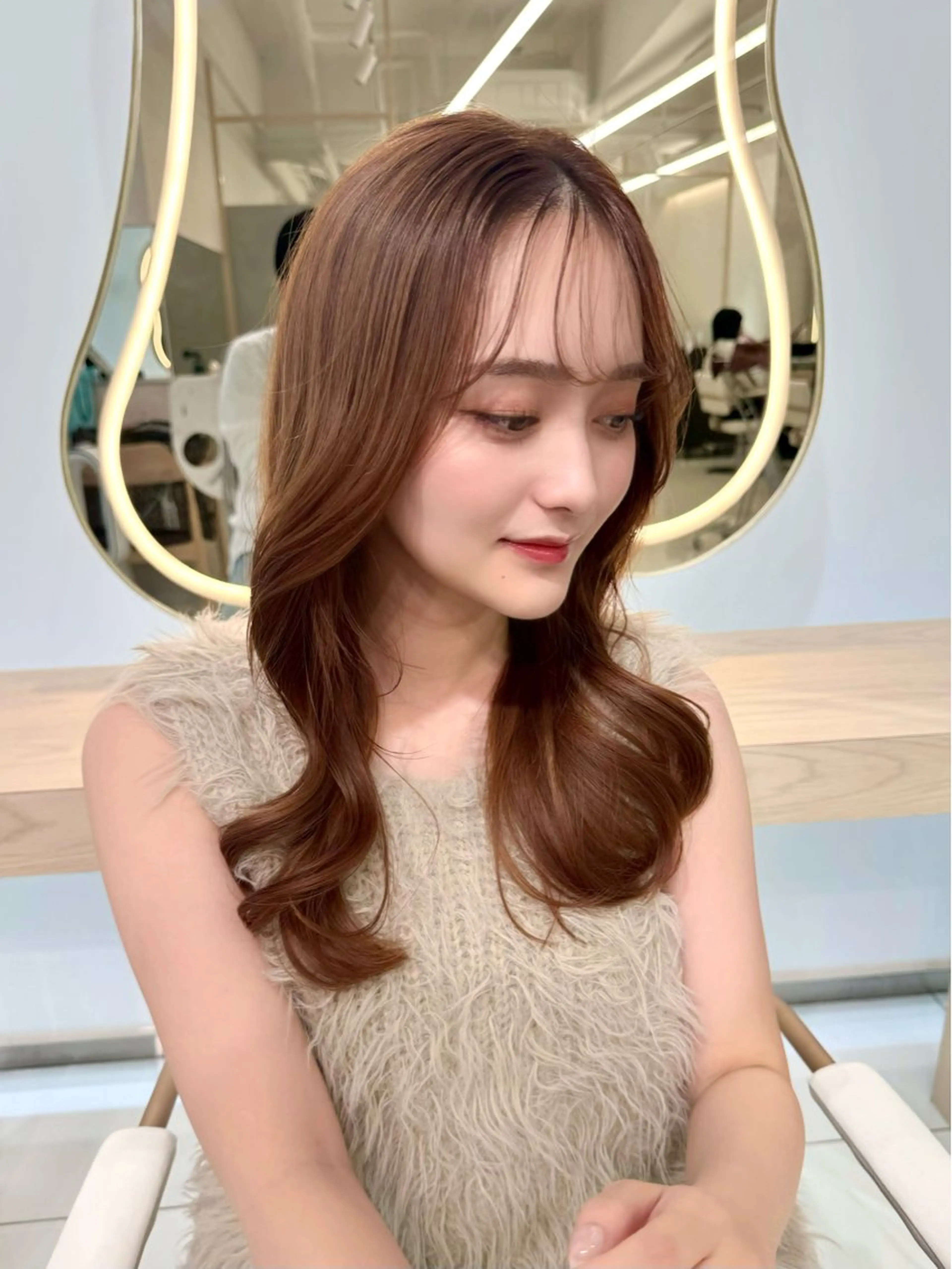 セミロング 三鷹で1番ショート ボブをカットする新谷のヘアスタイル