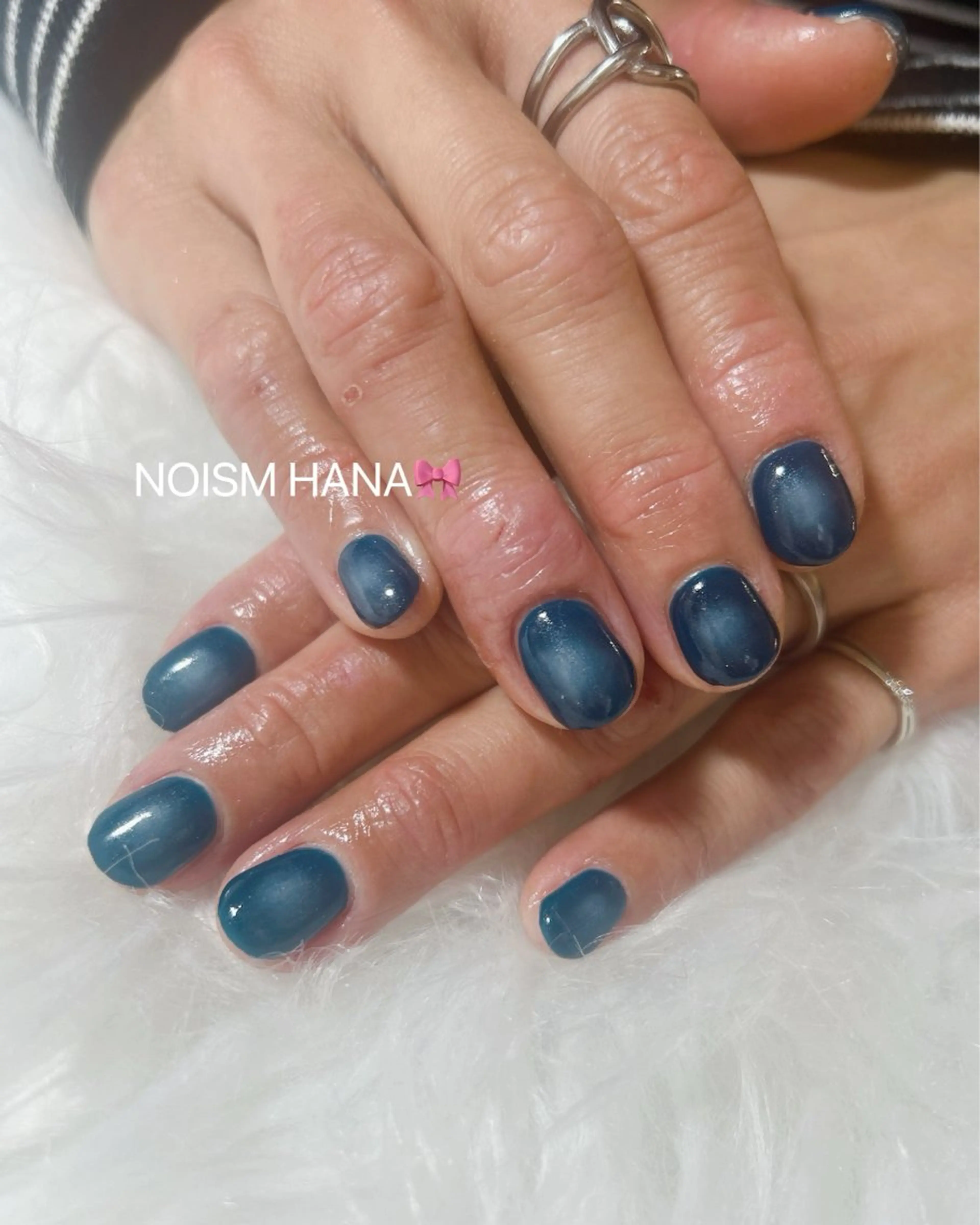 ネイル グラデーション キラキラネイル 韓国ネイル マグネットネイル ニュアンスネイル ハンドネイル 🎀大人nail /NOISMはな🎀のネイルデザイン