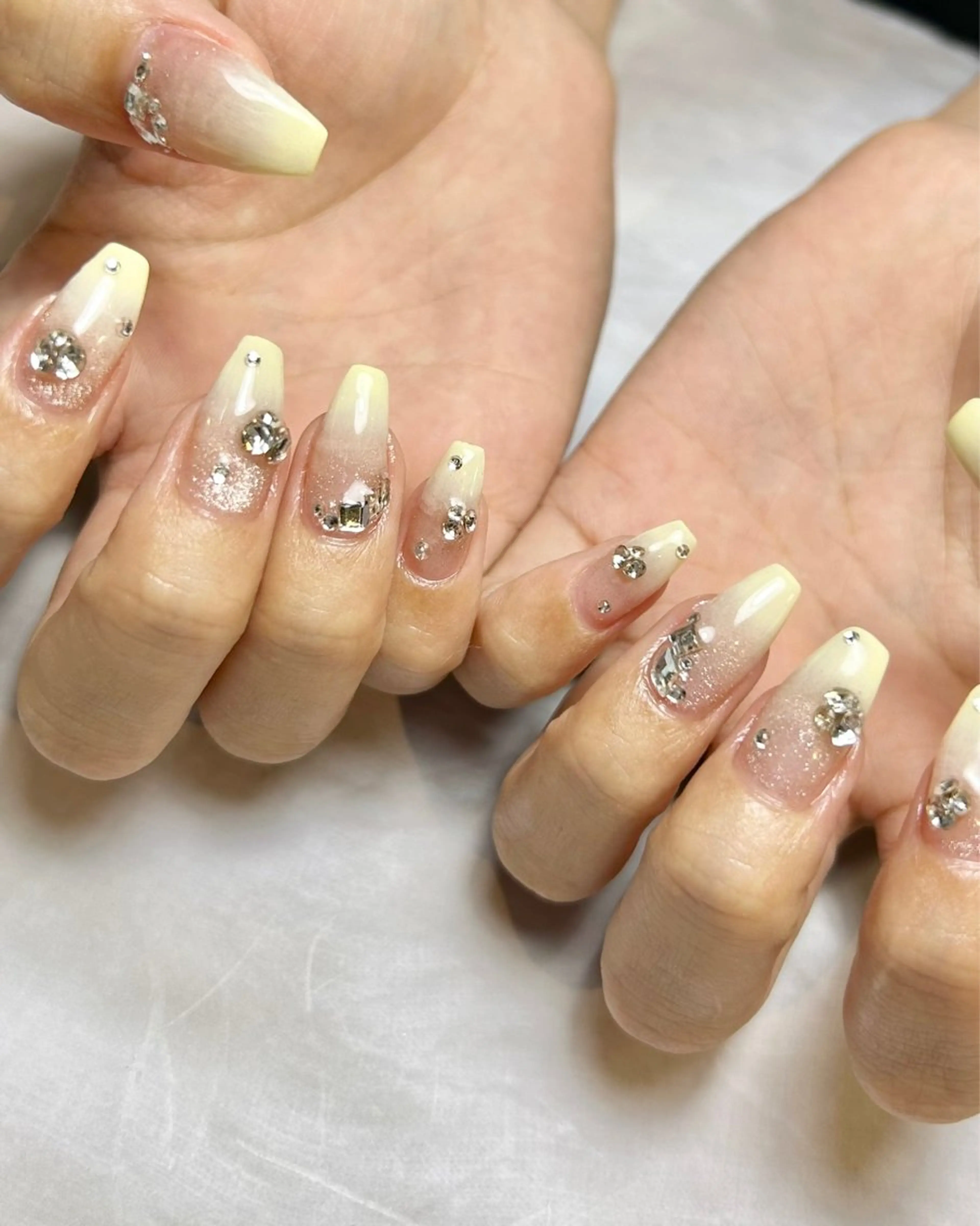 ネイル 持ち込み パステルネイル 黄色 ハンドネイル Reflection marikoのネイルデザイン