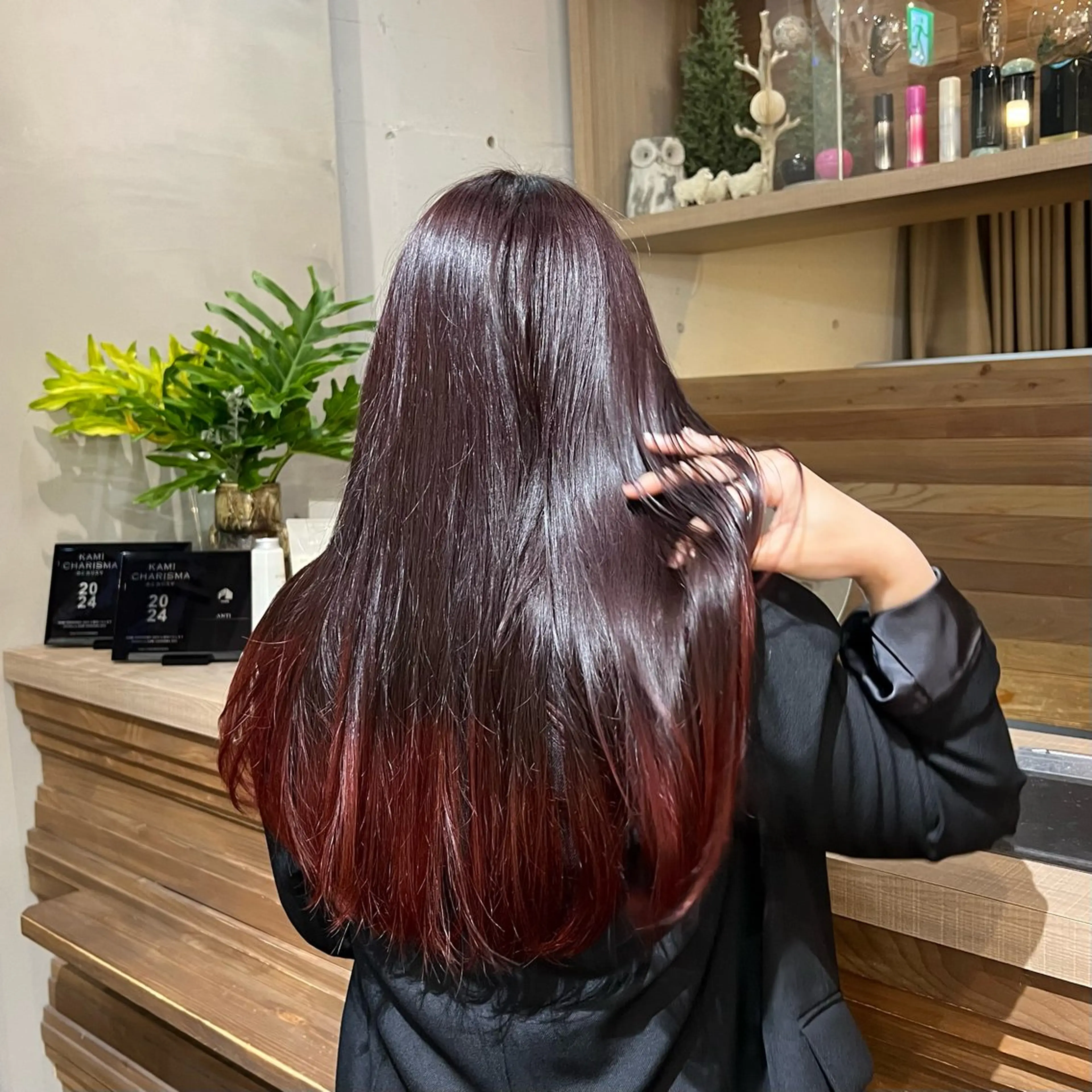 ロング カラー レイヤー／ボブ KAHOのヘアスタイル