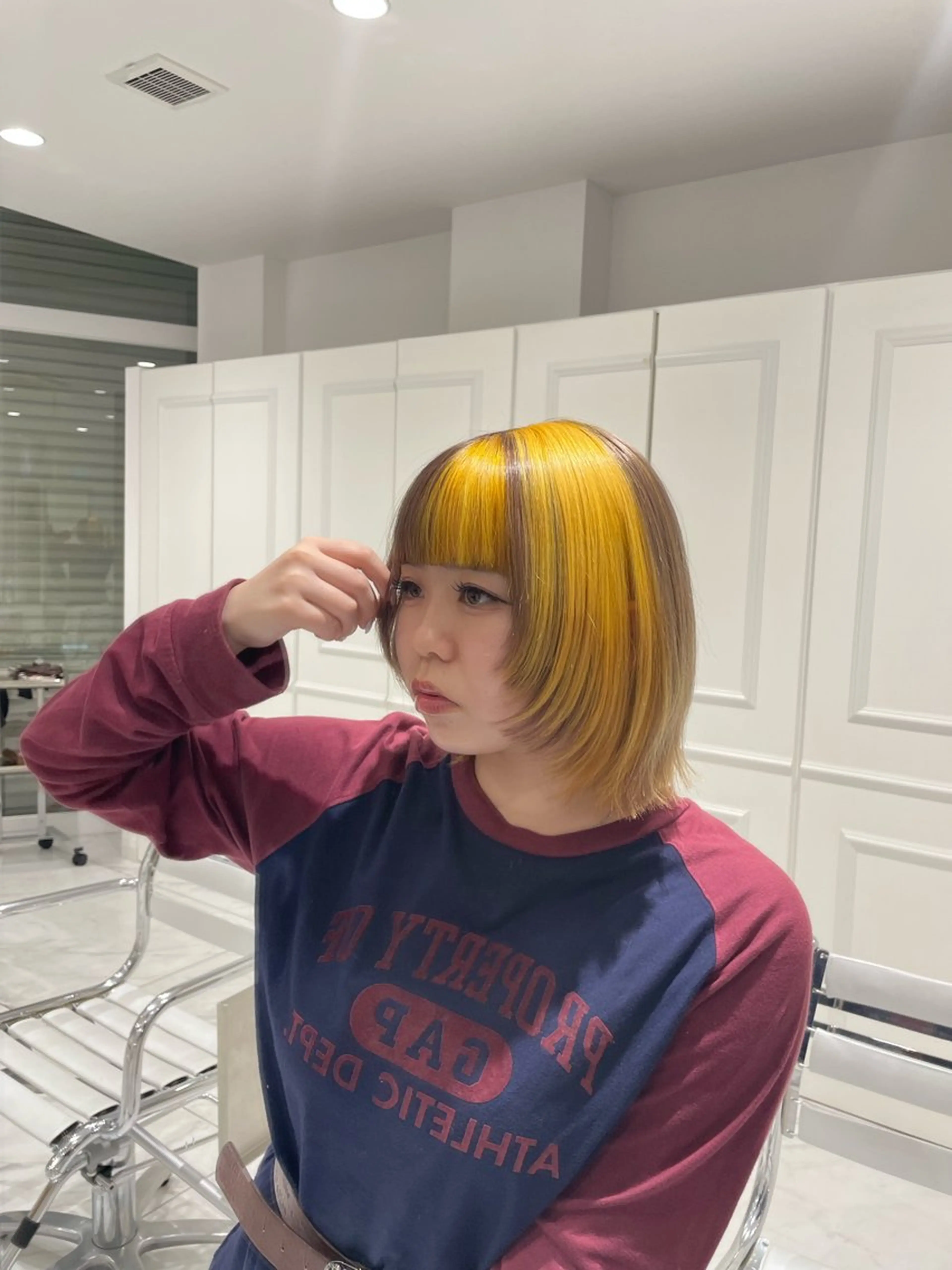 ショート カラー デザインカラー ボブ ウルフカット ウルフボブ NYNY樟葉店 🌟河島 美優🌟のヘアスタイル