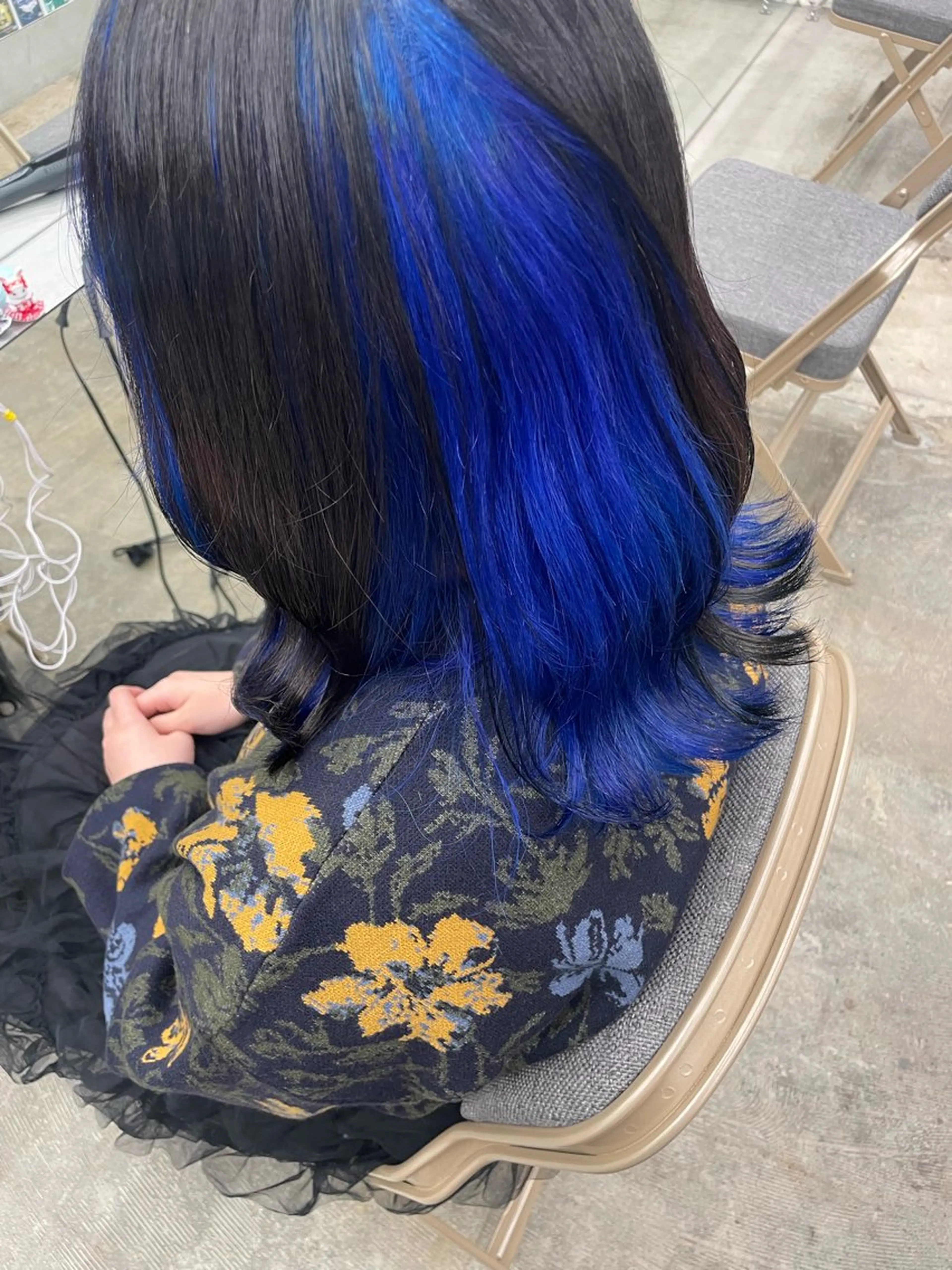 セミロング カラー インナーカラー 推し ブリーチ  髪質改善のヘアスタイル