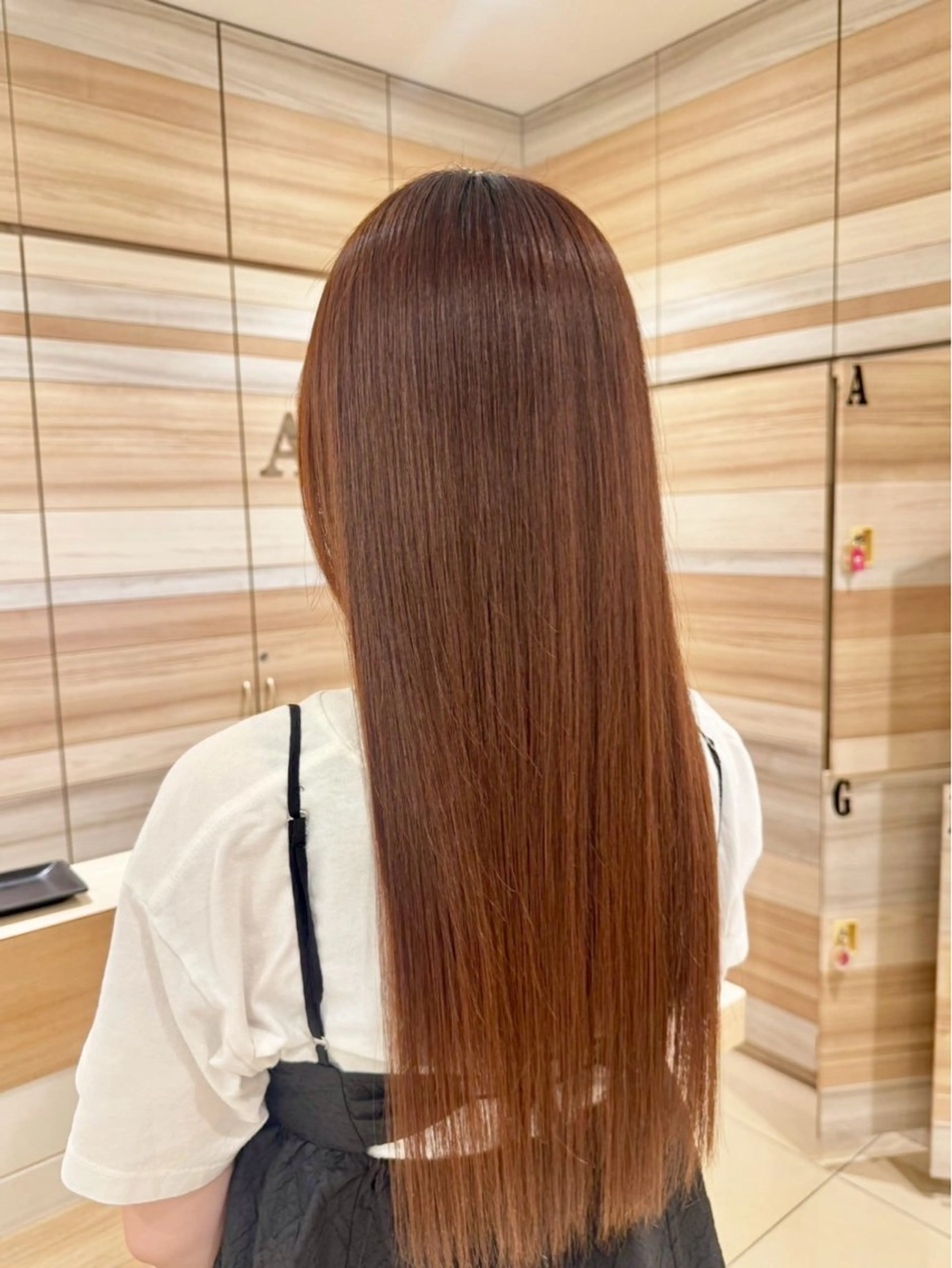 縮毛矯正+トリートメント(4,050円​〜​)の写真